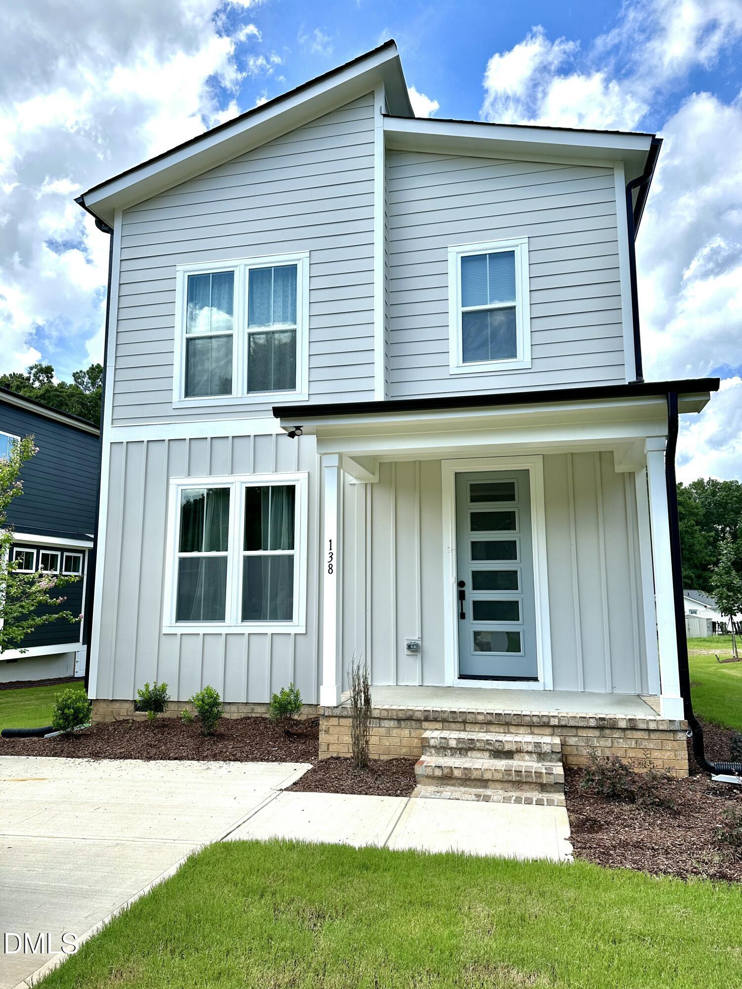 138 E End Avenue — photo