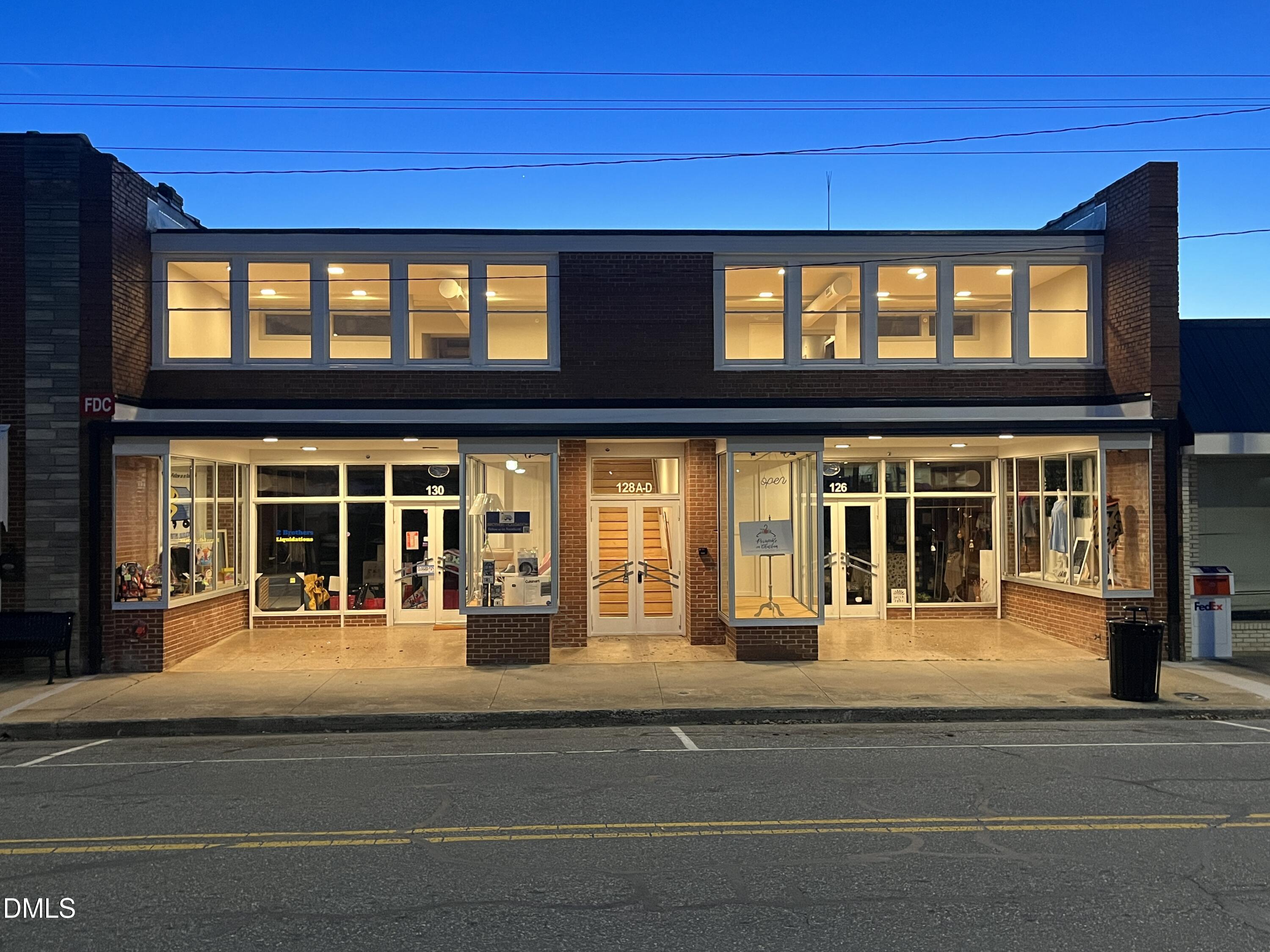 128 S Chatham Avenue B — photo