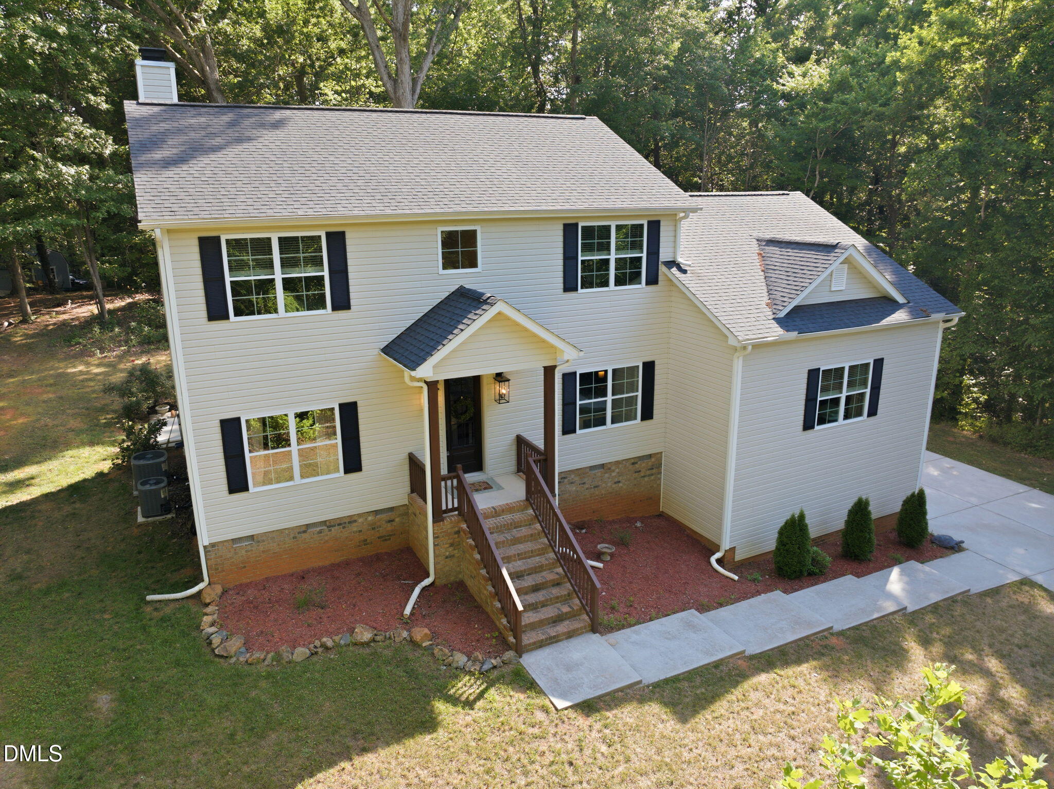 602 Appaloosa Trail — photo