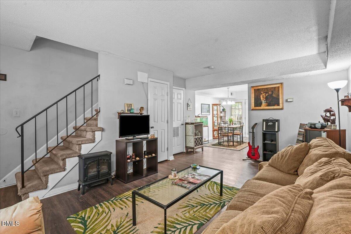 4700 Blue Bird Court Unit B — photo