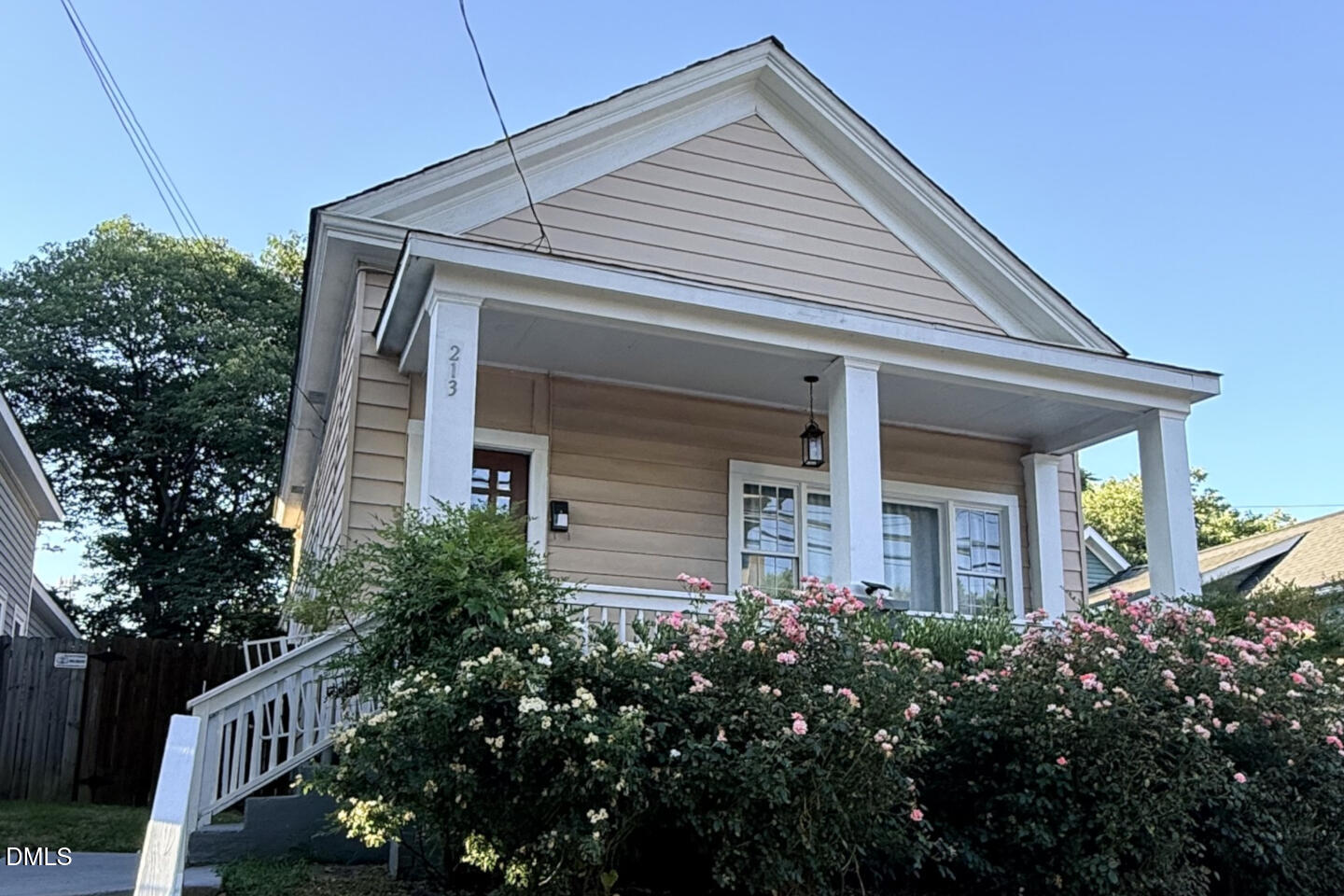 213 E South Street — photo