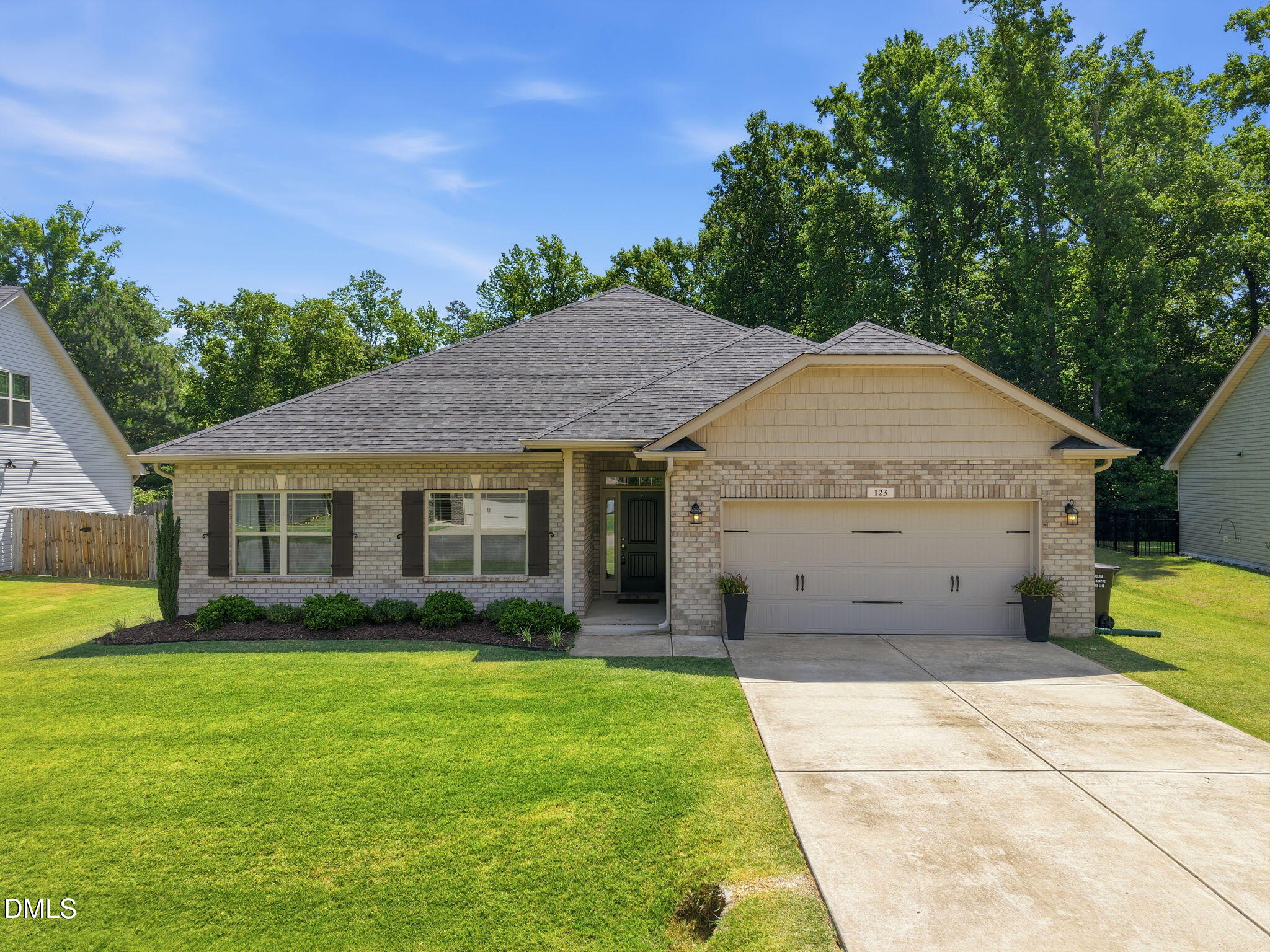 123 Woodwater Circle — photo