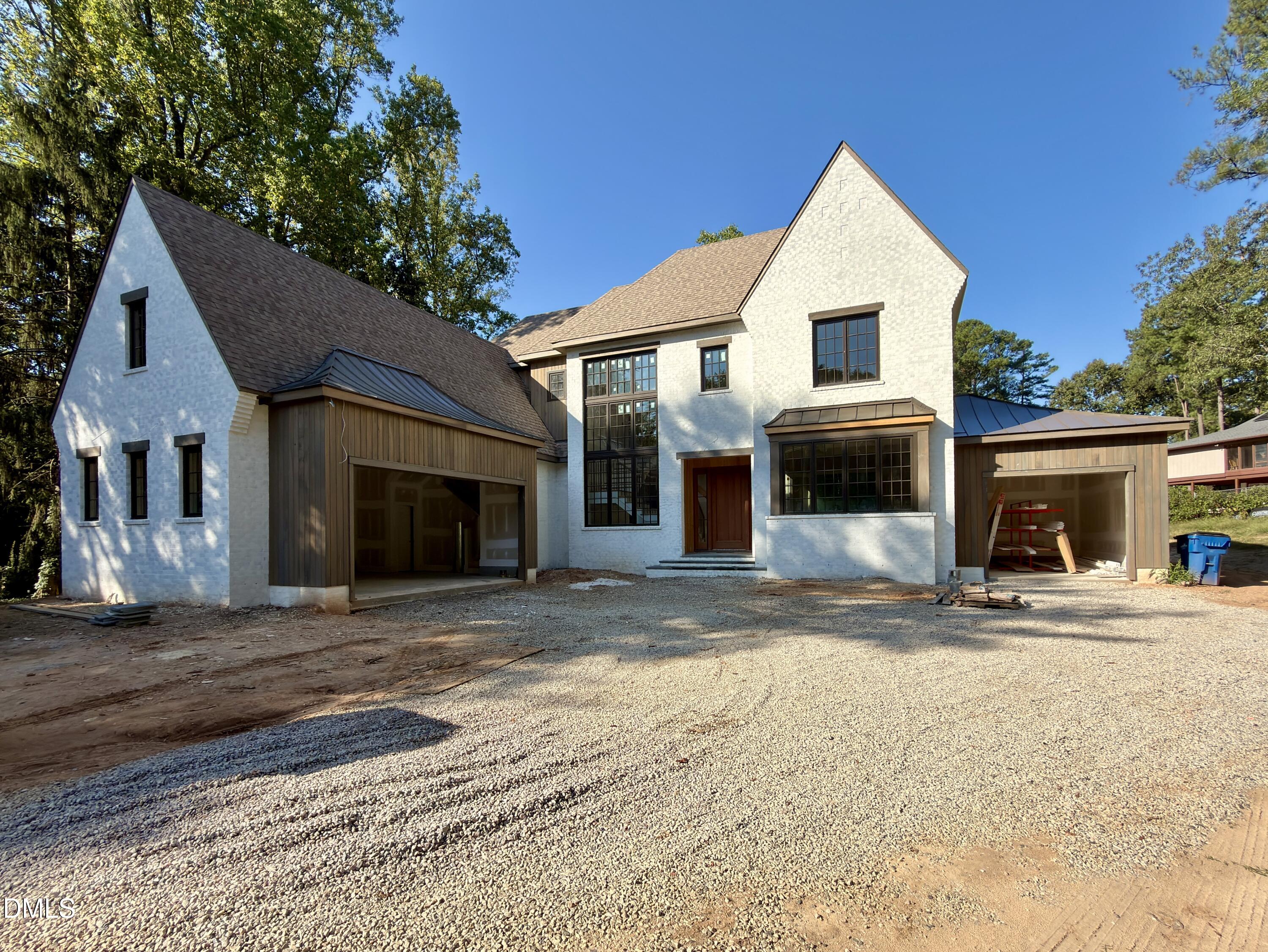 1504 Strothmore Court — photo