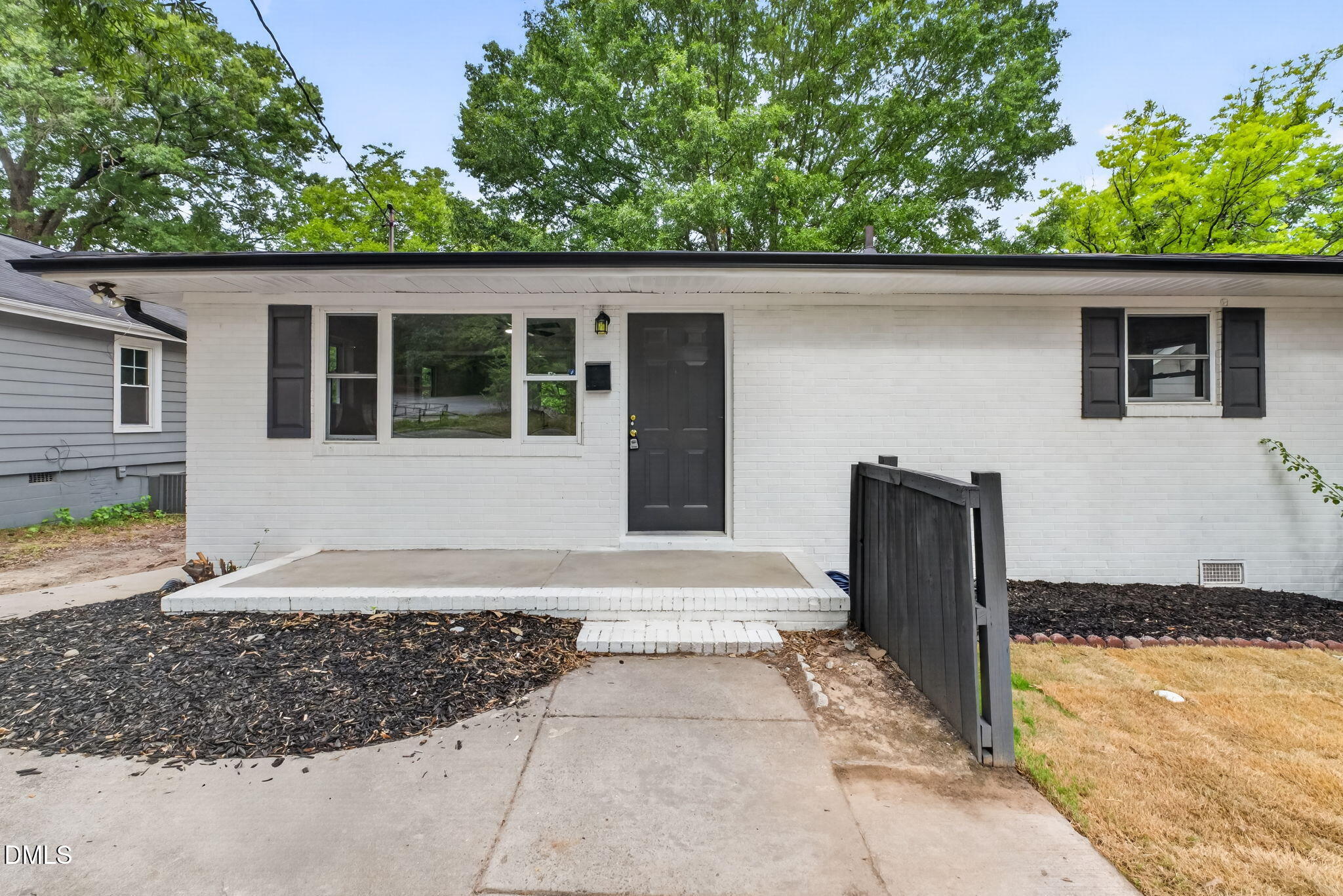 1309 N Hyde Park Avenue — photo