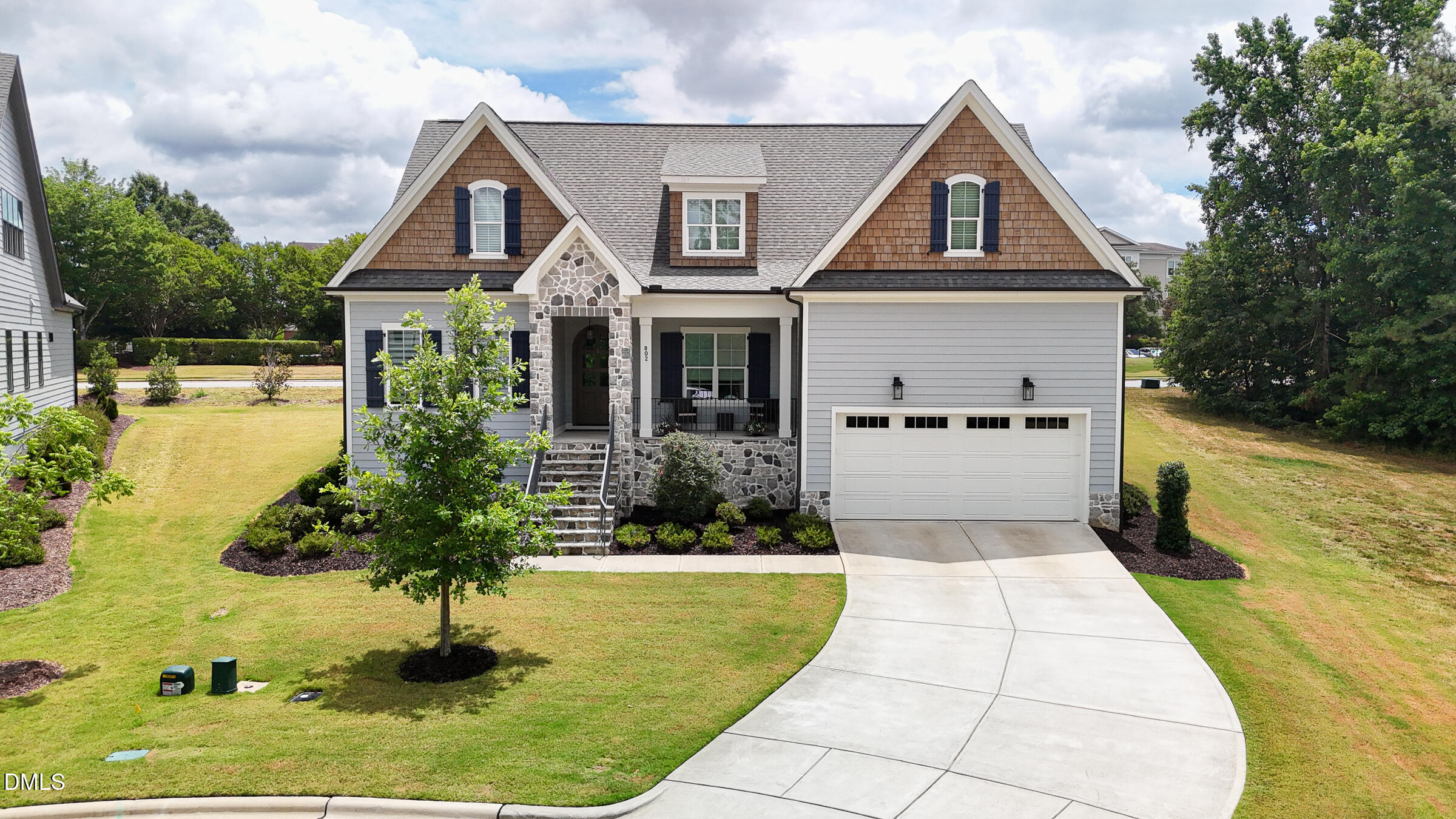 802 Laurelwood Drive — photo