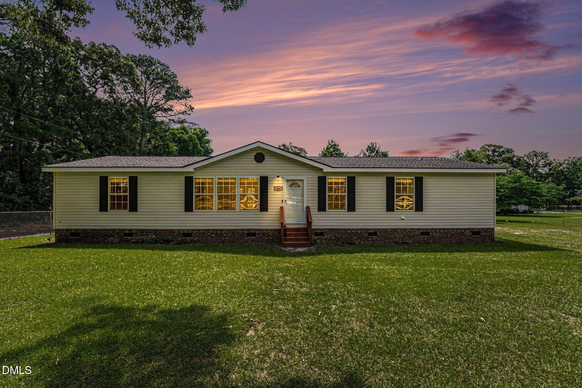 694 John Lee Road — photo