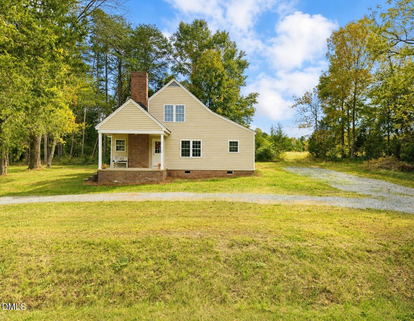 1132 Ben Sharpe Road — photo