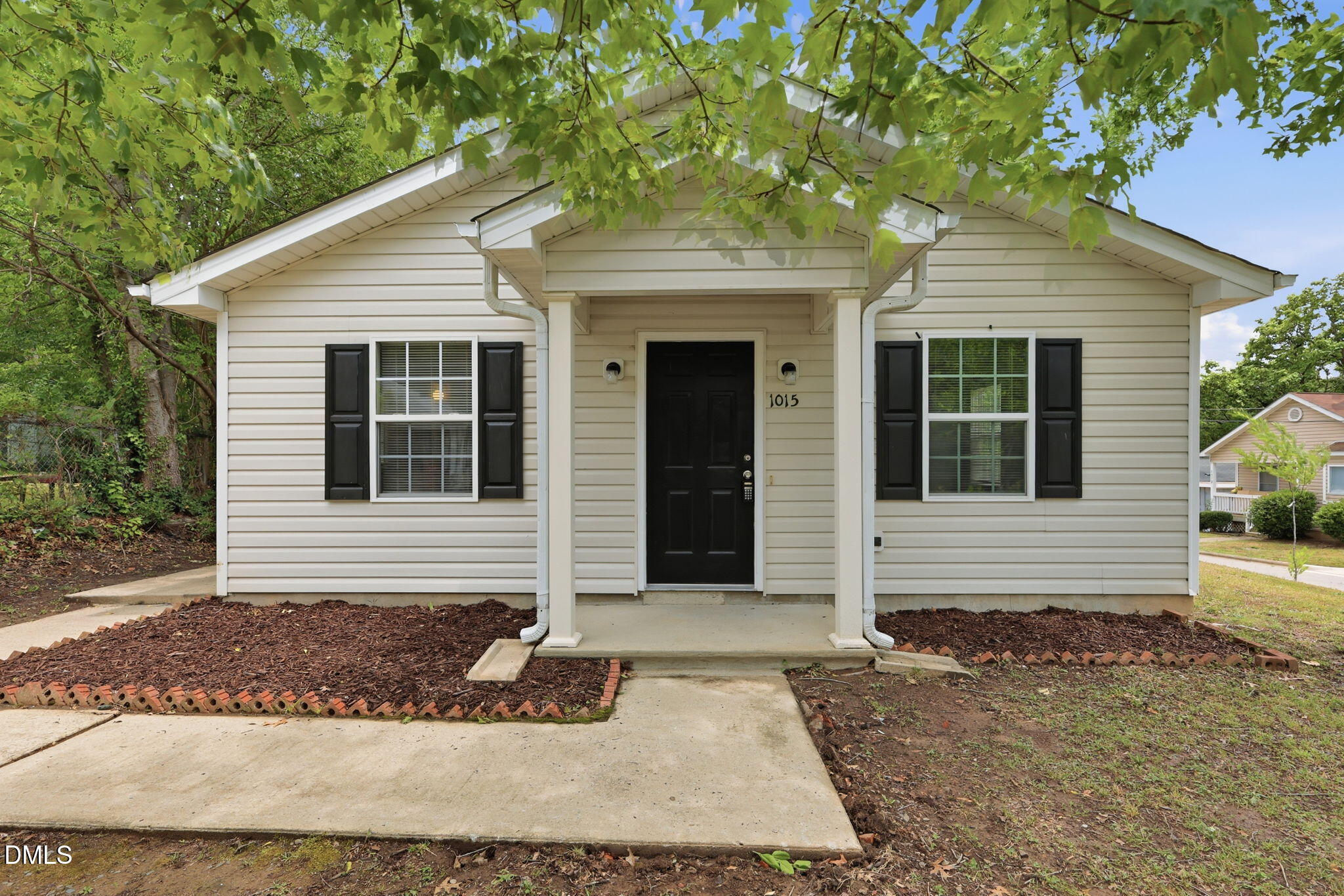 1015 Fairview Street — photo