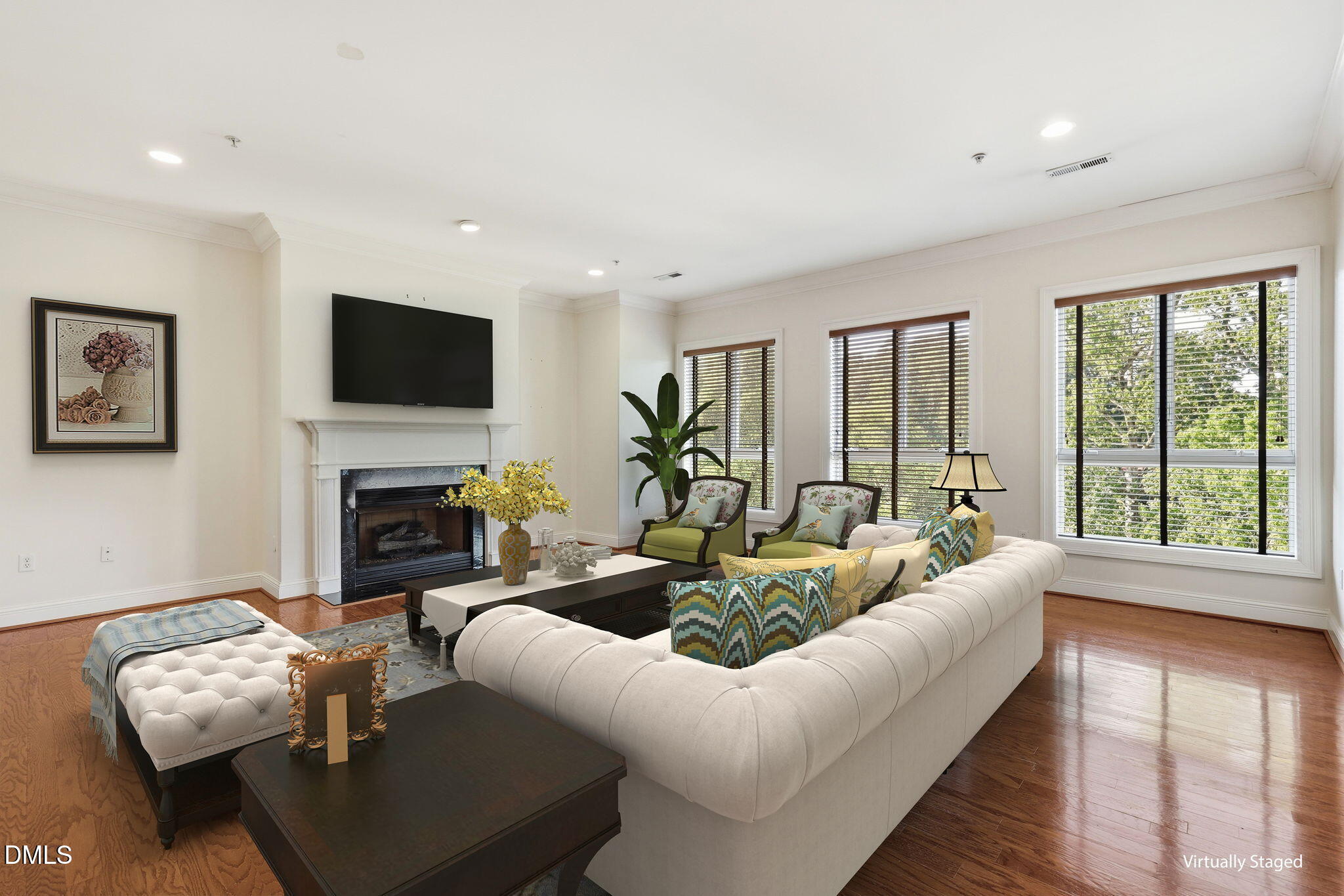 2801 Glenwood Gardens Lane 303 — photo