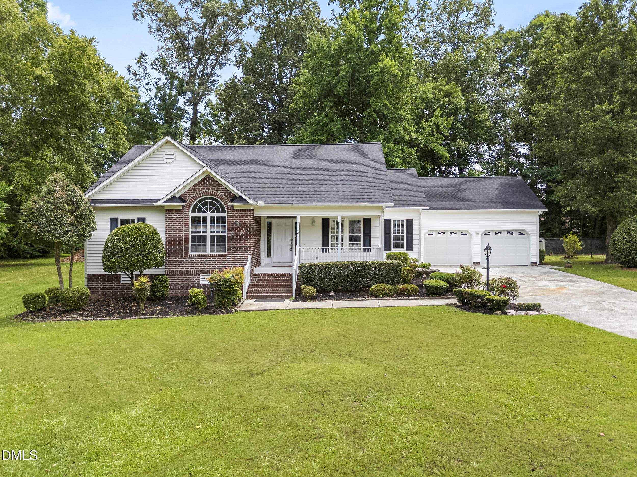 114 Skipping Stone Drive — photo
