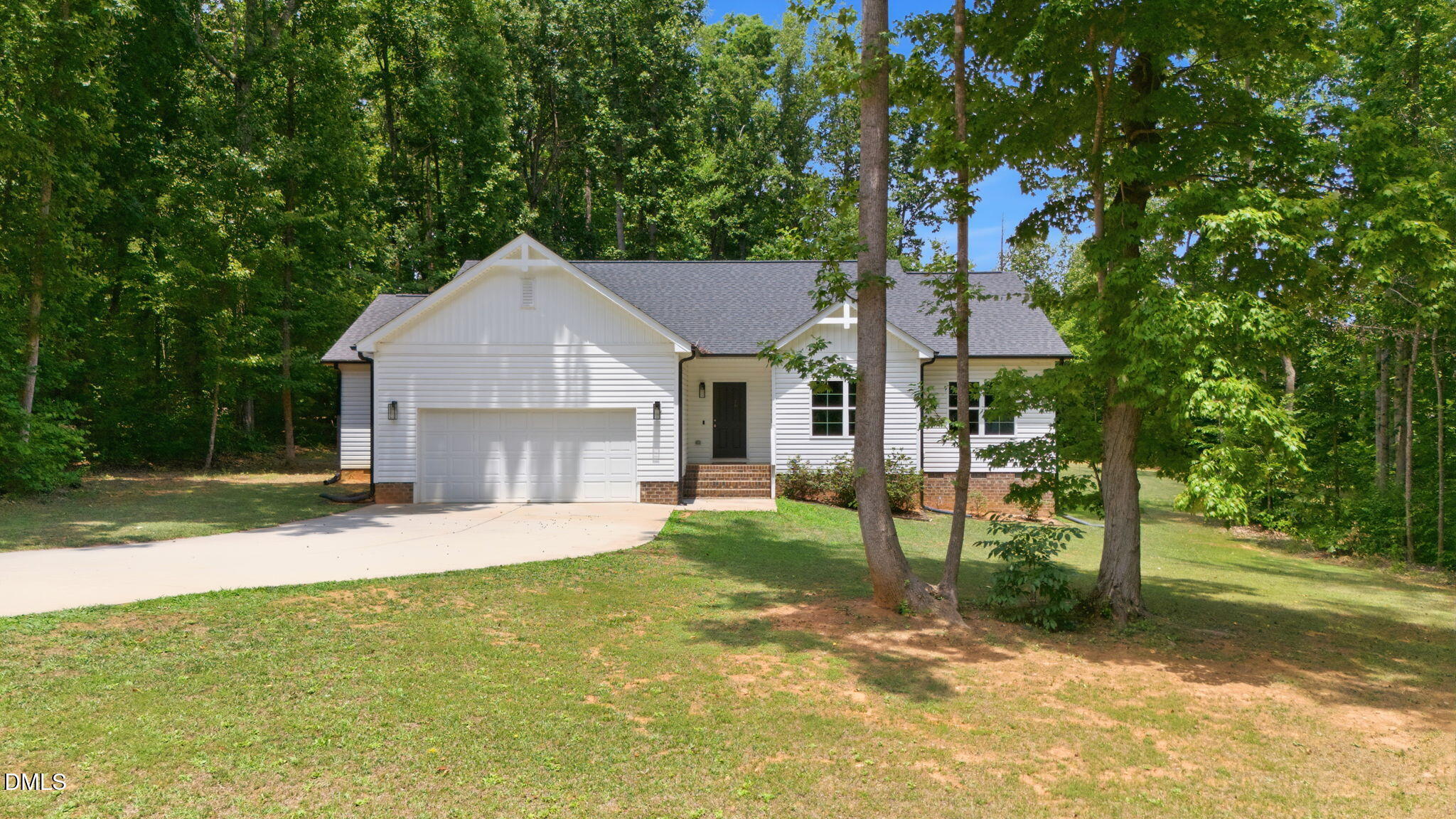 802 Oaks Lane Road — photo
