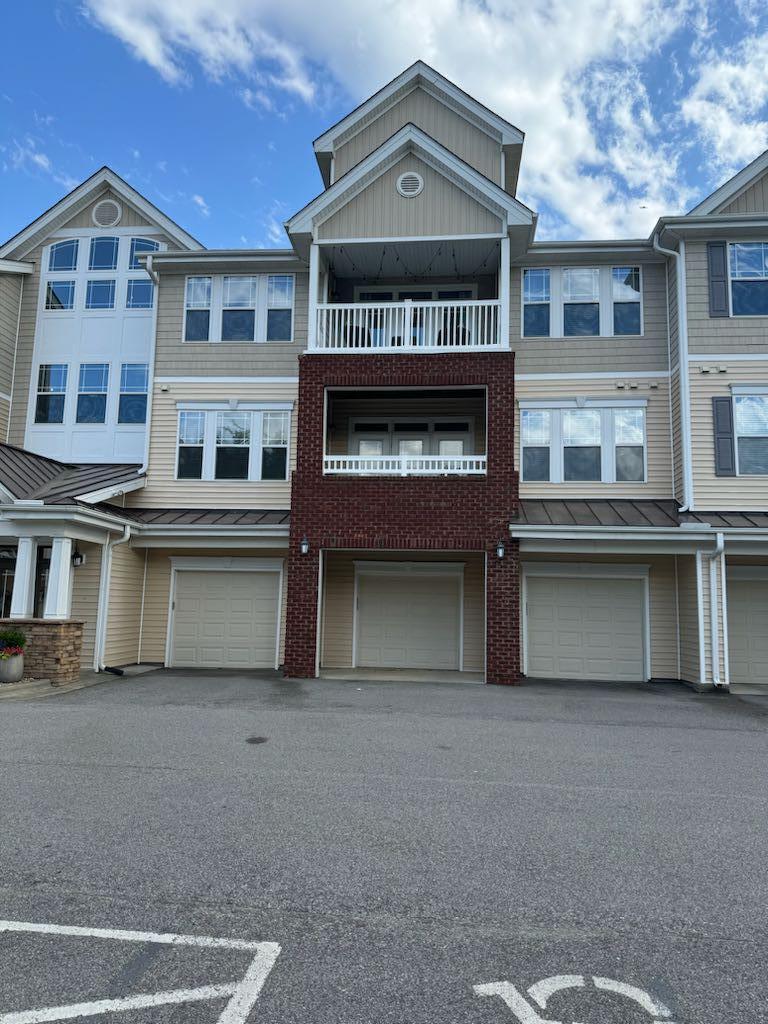 2810 Bedford Green Drive 211 — photo