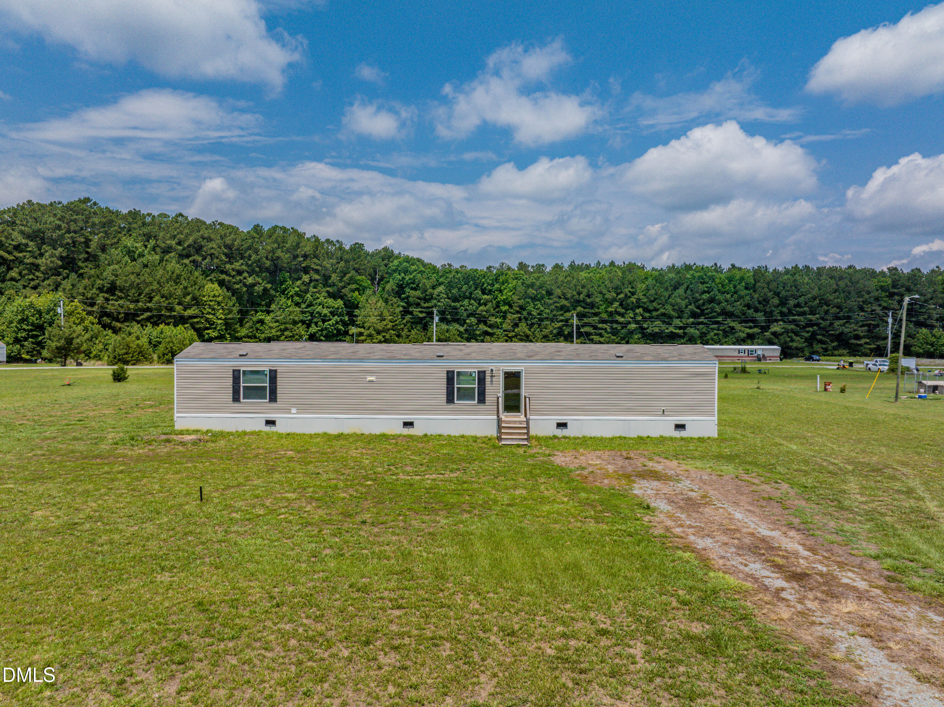 250 Meadow Drive — photo
