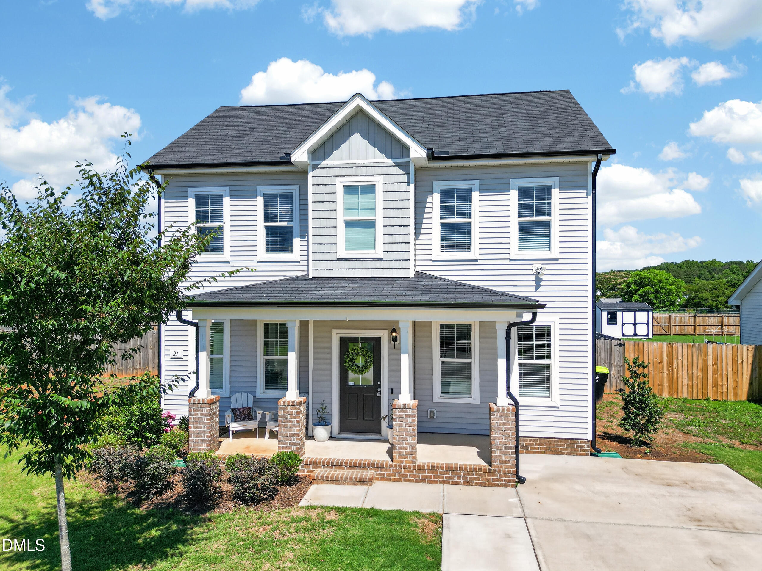 21 Longbow Drive — photo