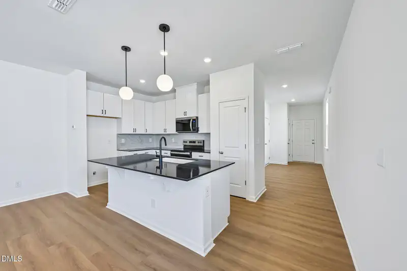 2025 Oakdale Drive — photo