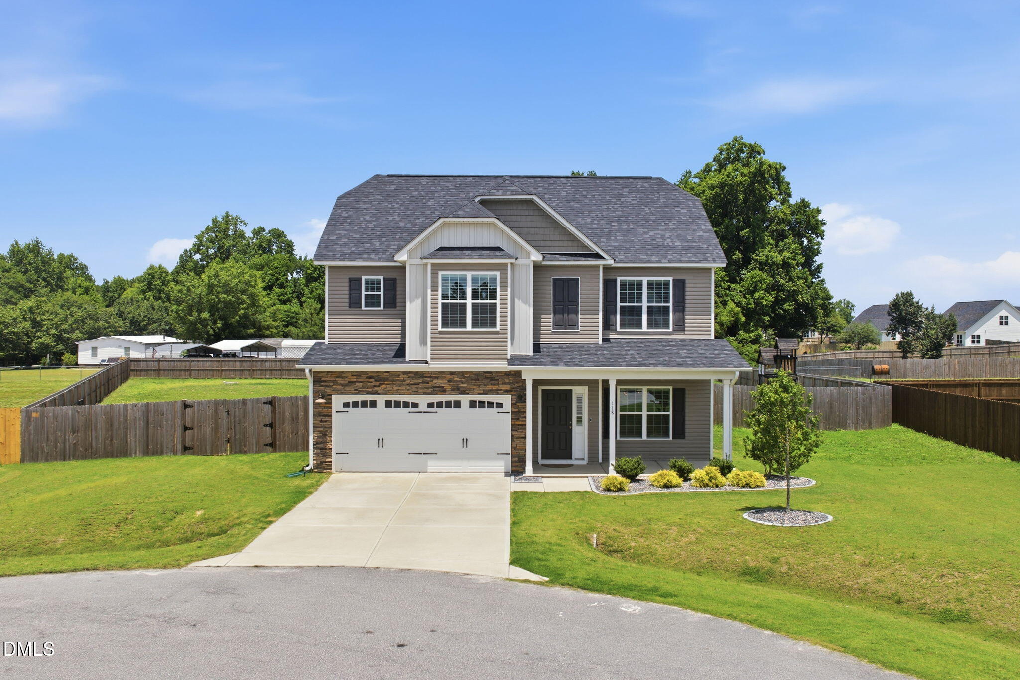 118 W Sand Luggs Court — photo