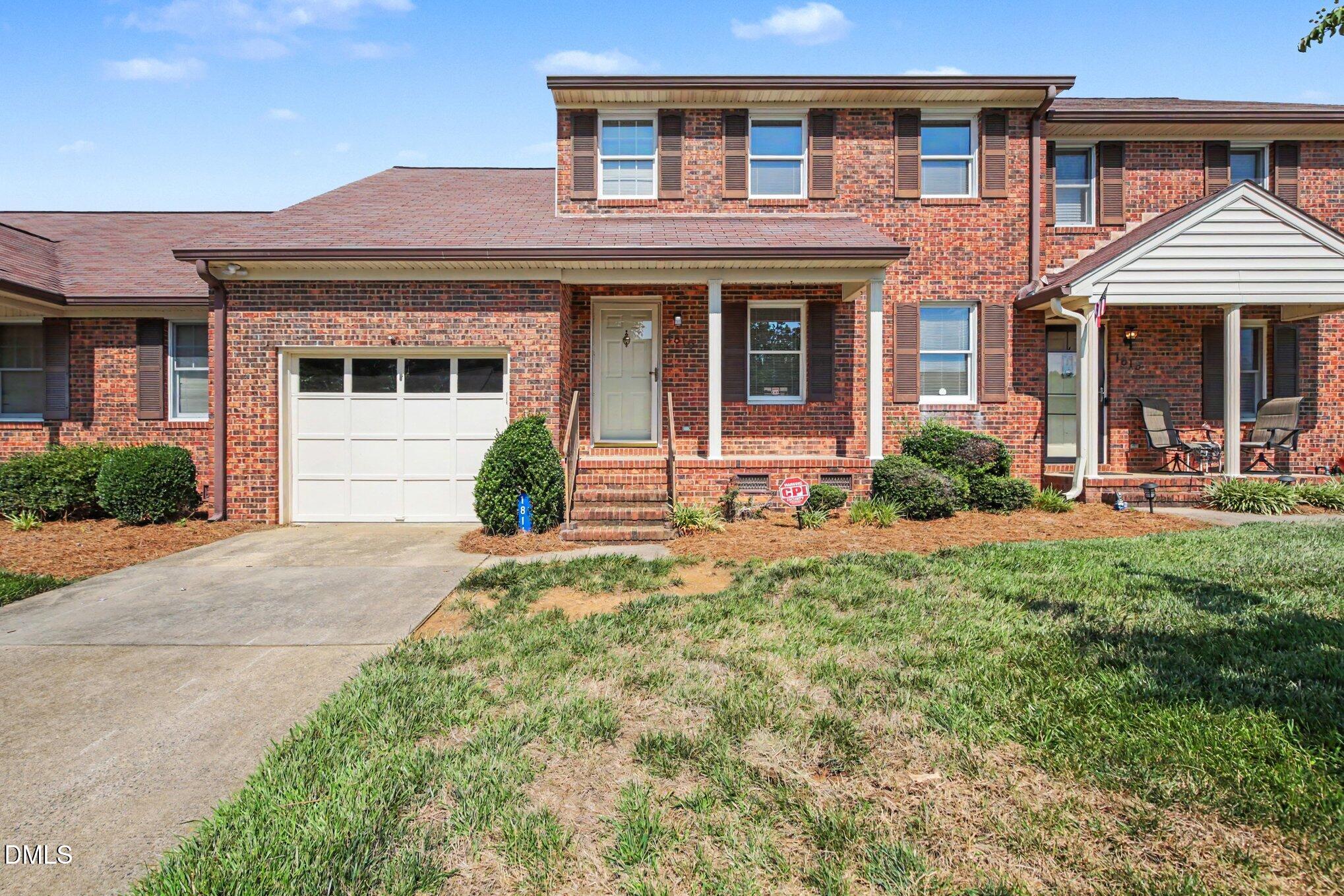 1816 Meadowview Drive — photo