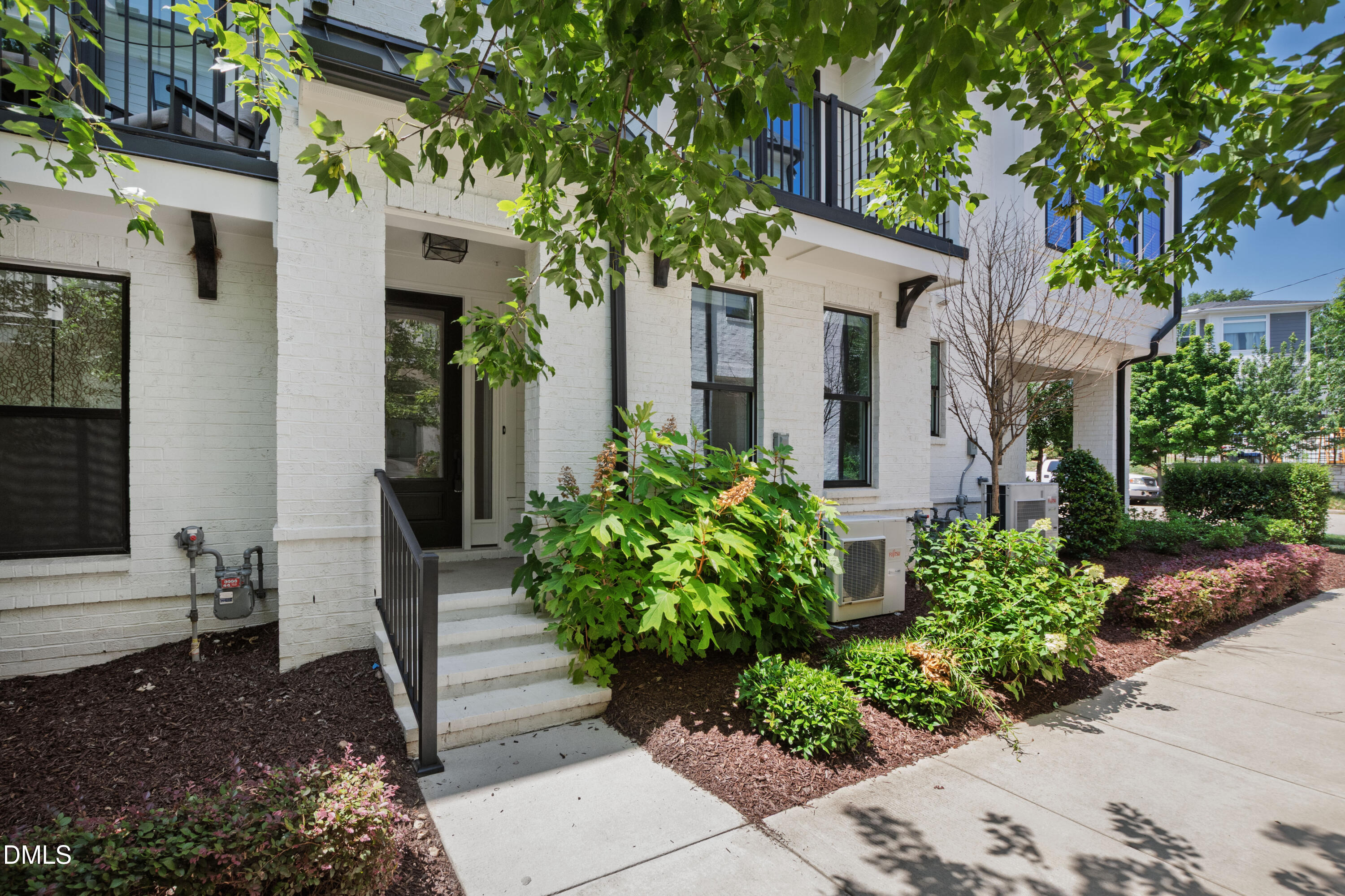 1501 Draper View Loop 102, Raleigh, NC 27608 — photo 2