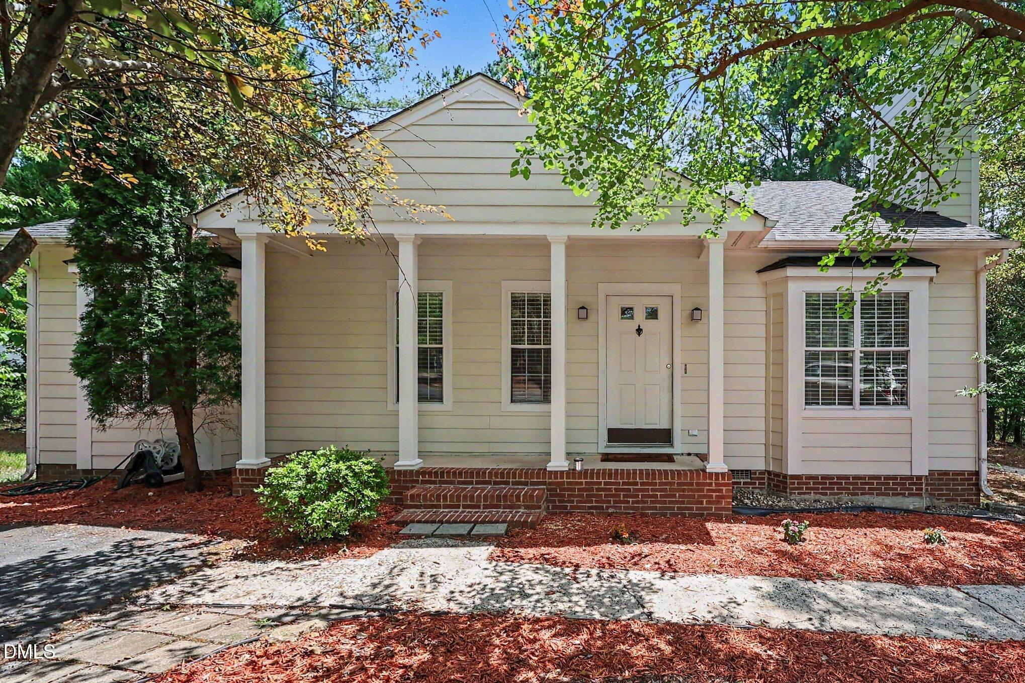 107 Bay Colony Court — photo