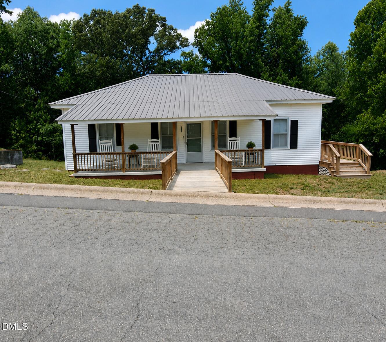 221 Lake Drive — photo