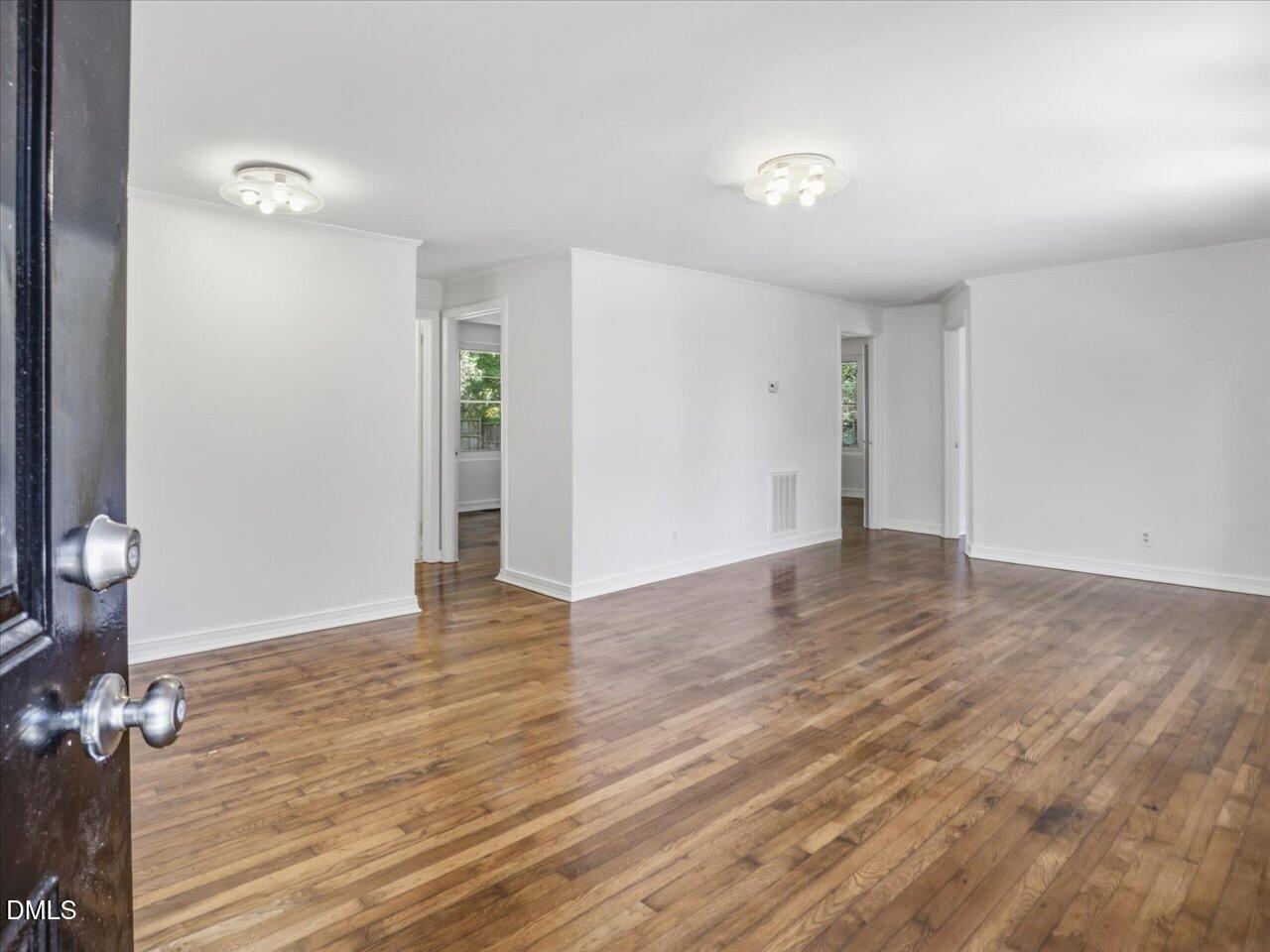 203 Scarlett Drive — photo