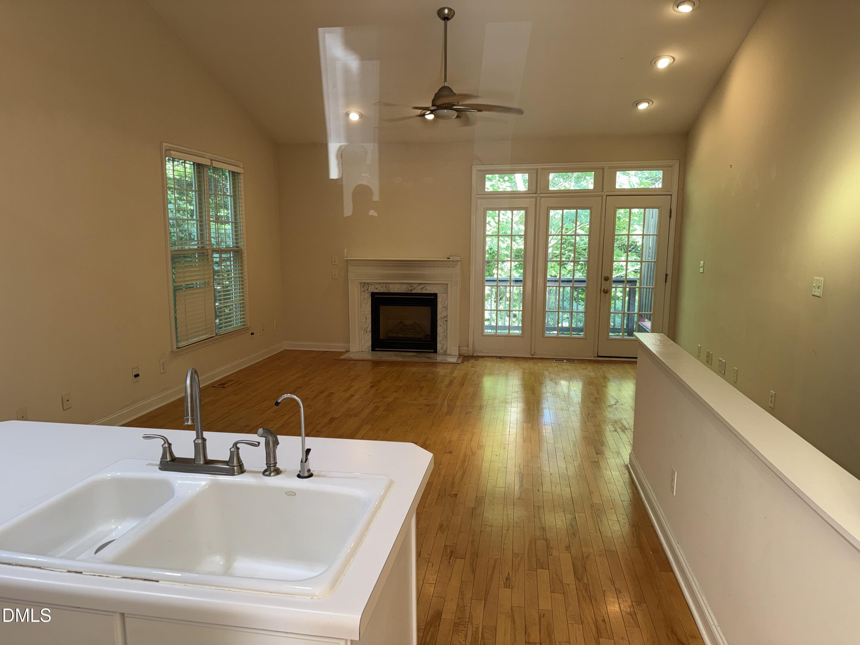 801 Carved Oak Drive — photo