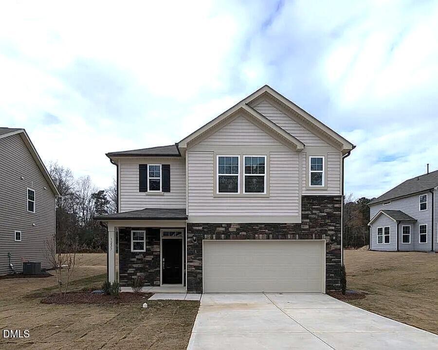 1233 Weavers Trace Drive — photo