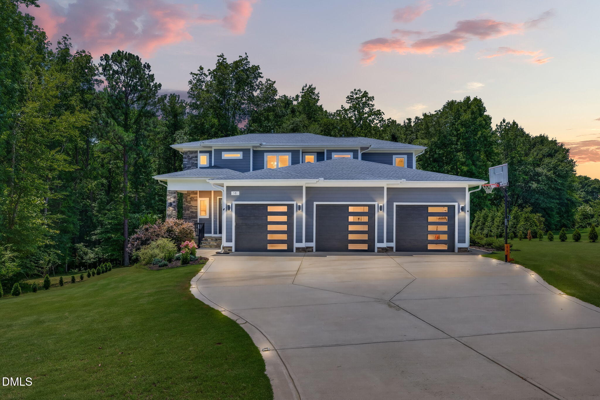 58 Arrezzo Drive — photo