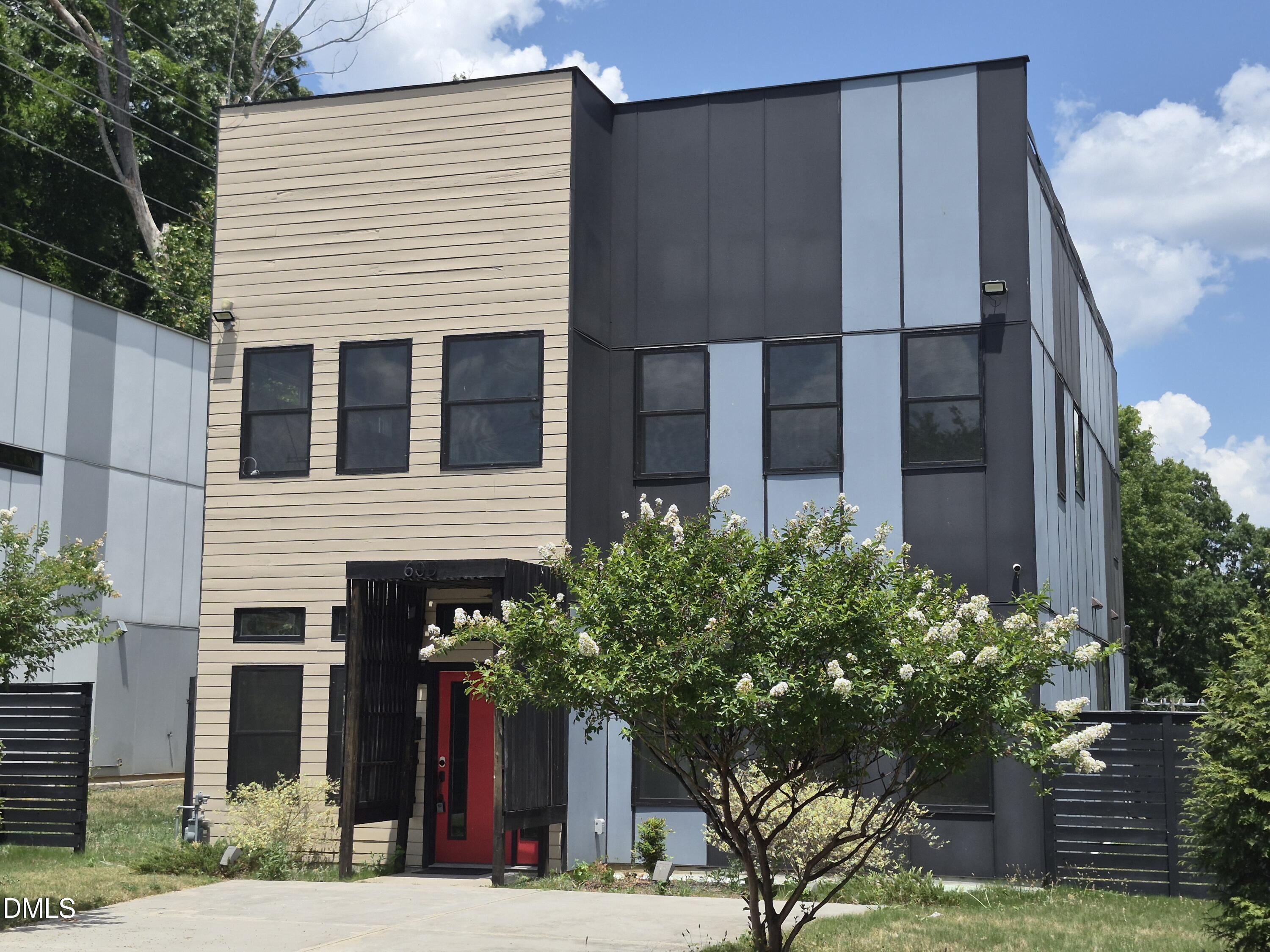 603 Lee Street — photo