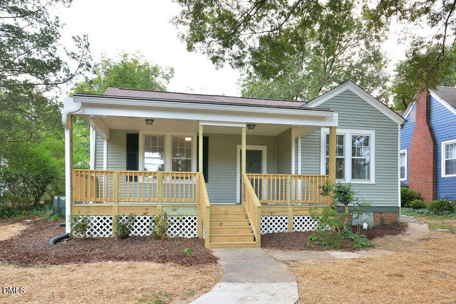 2307 Chapel Hill Road — photo