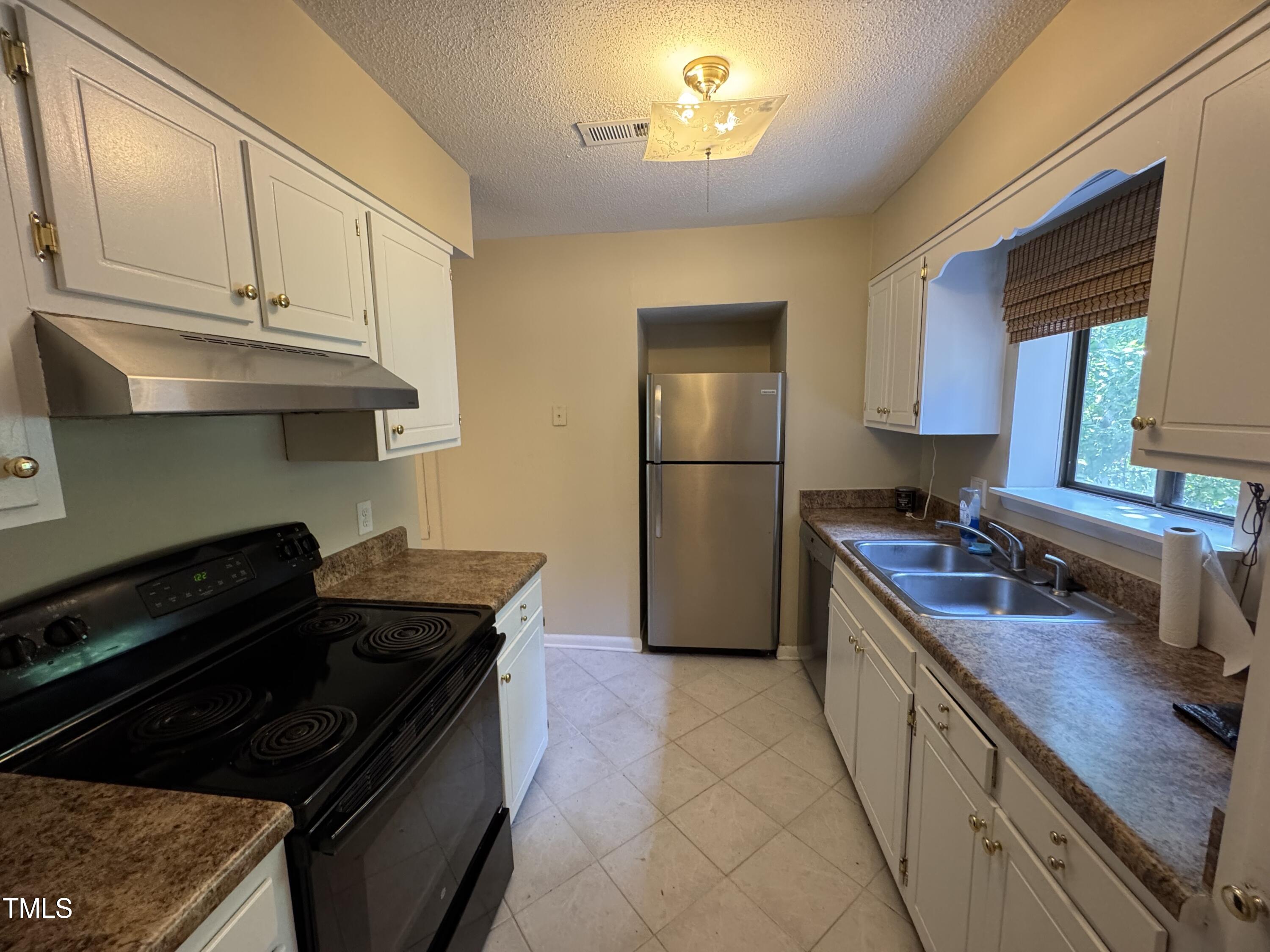5112 Flint Ridge Place, Raleigh, NC 27609 — photo 3