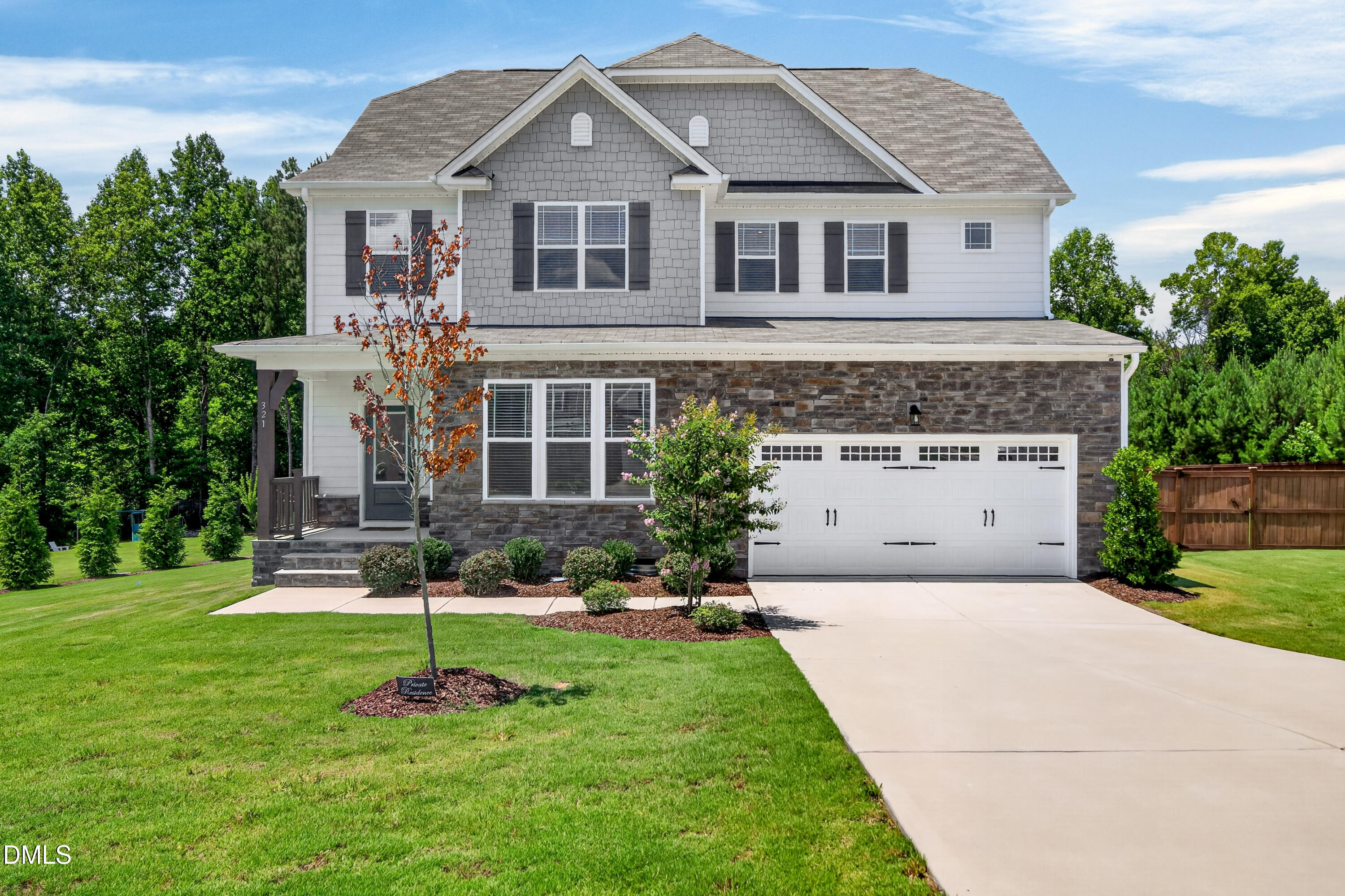 321 Lily Oak Drive — photo