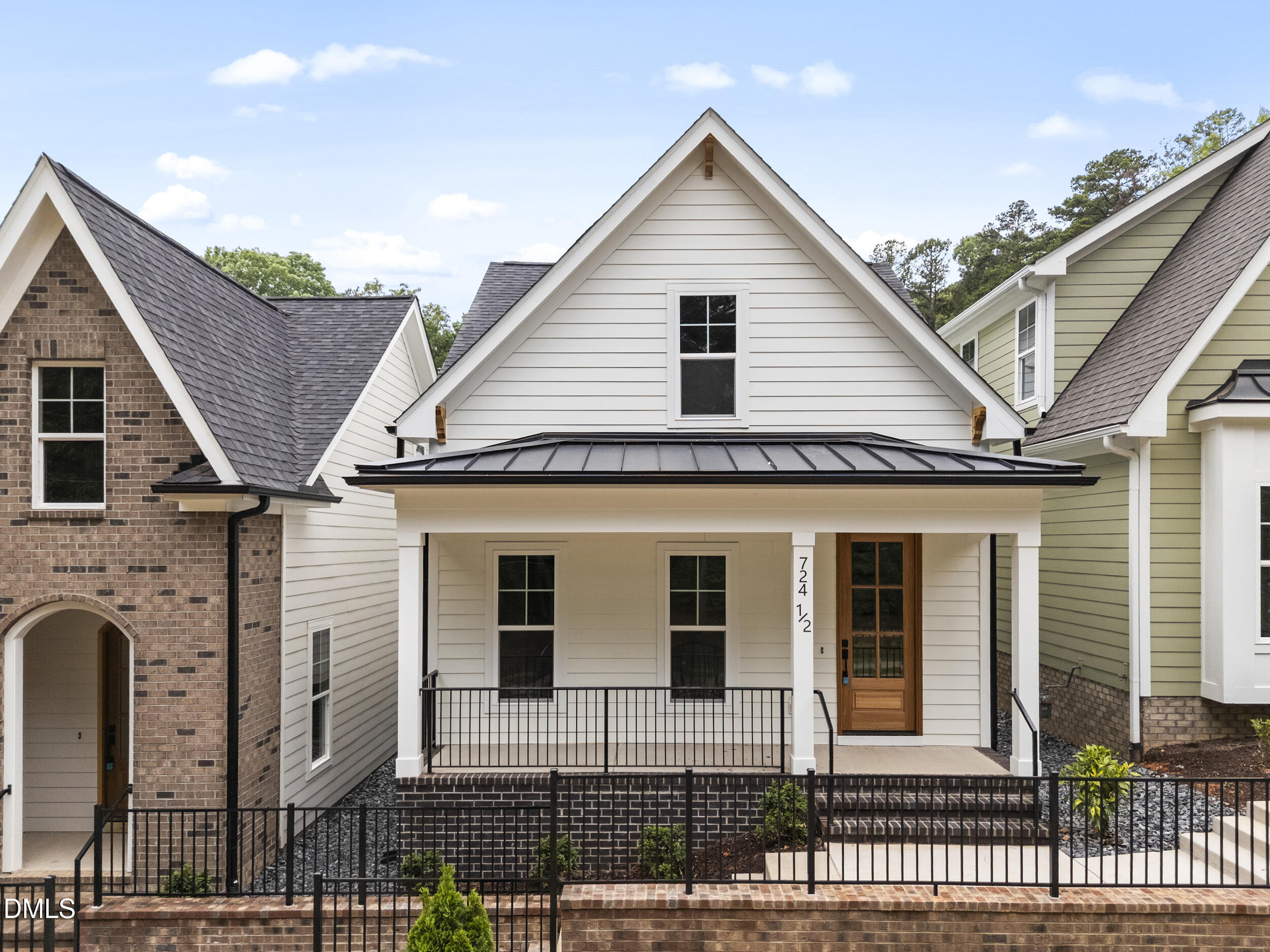 724 1/2 Powell Drive — photo