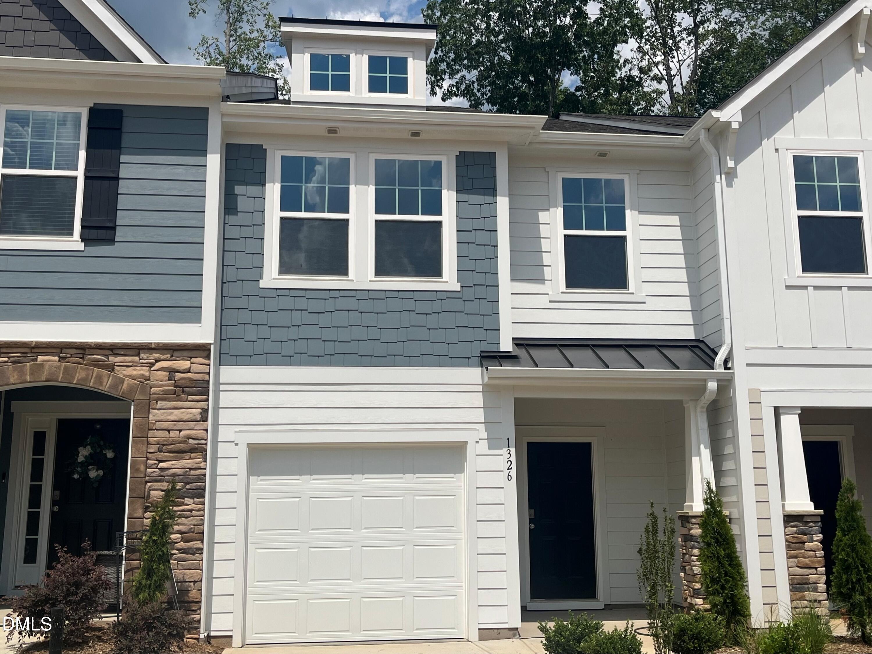 1326 Hammond Drive — photo