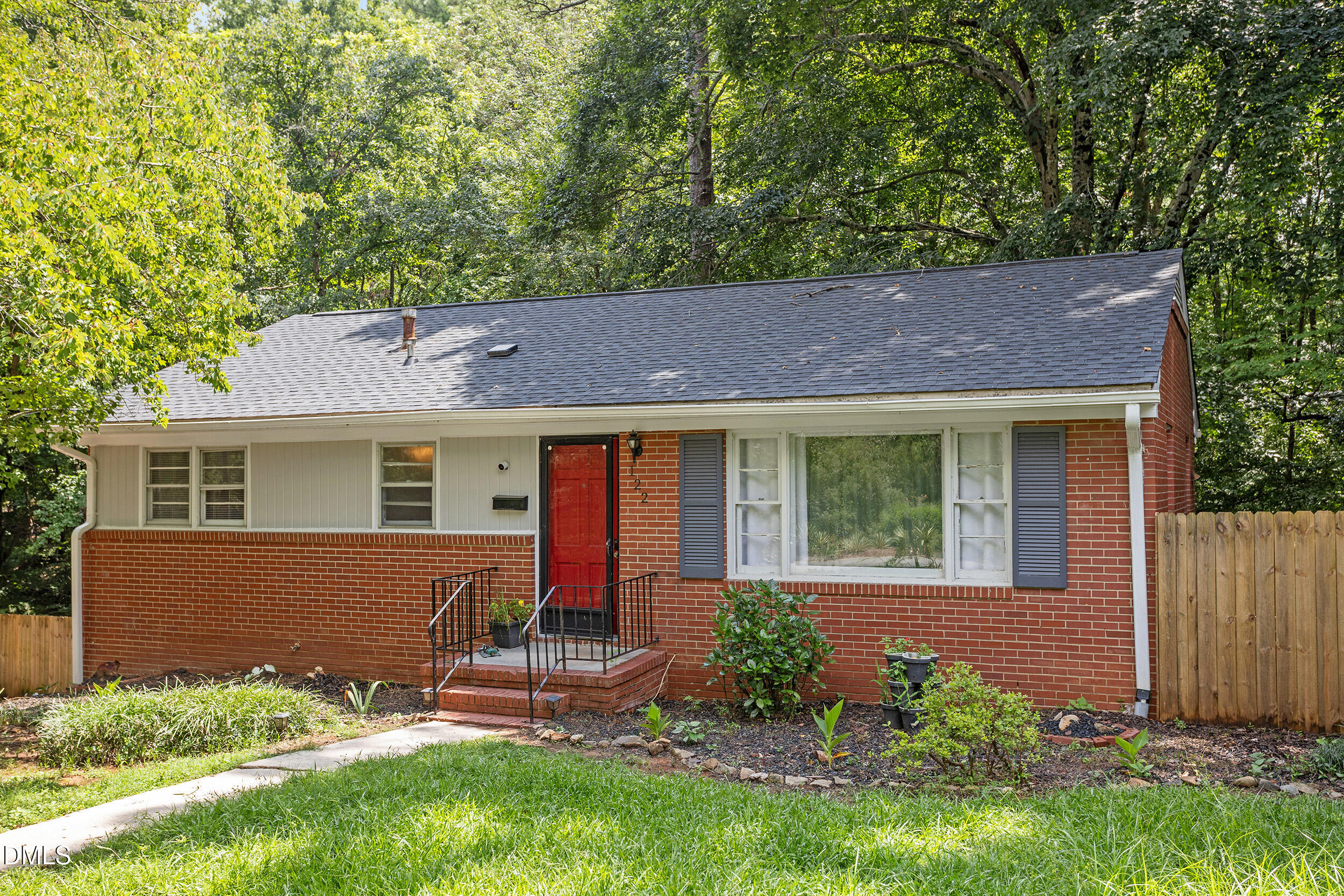 122 Taylor Street — photo