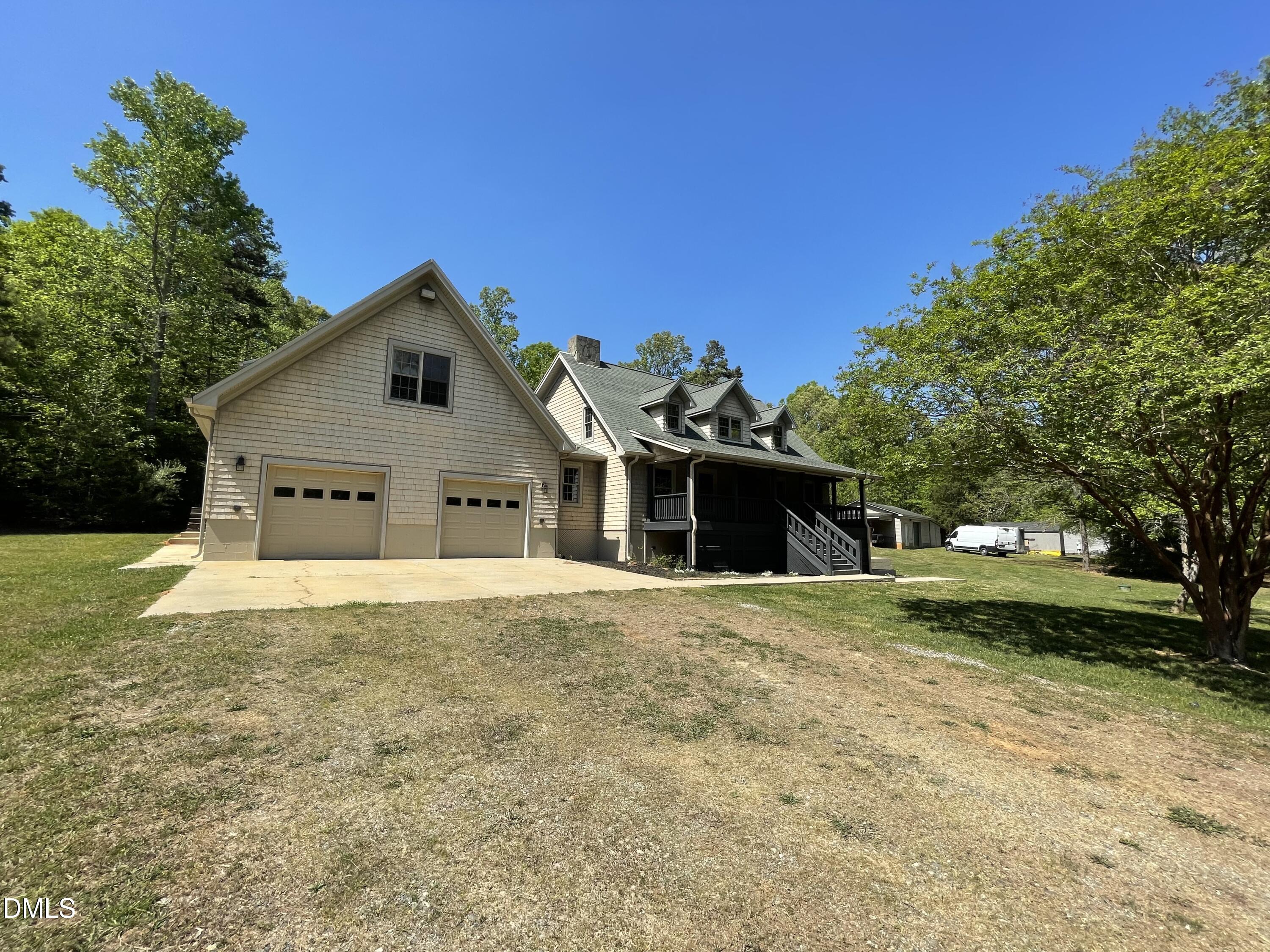 2180 Davis Road — photo