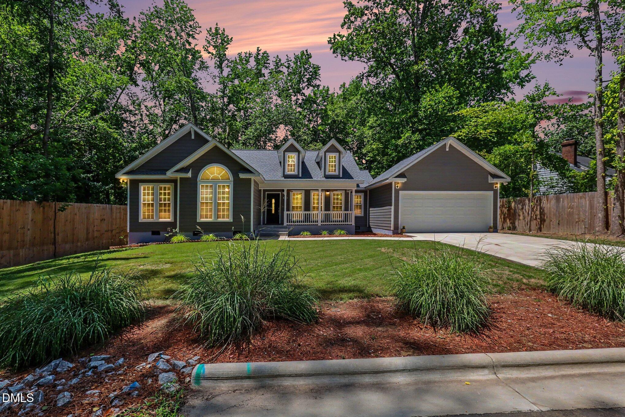 820 E Cardinal Drive — photo
