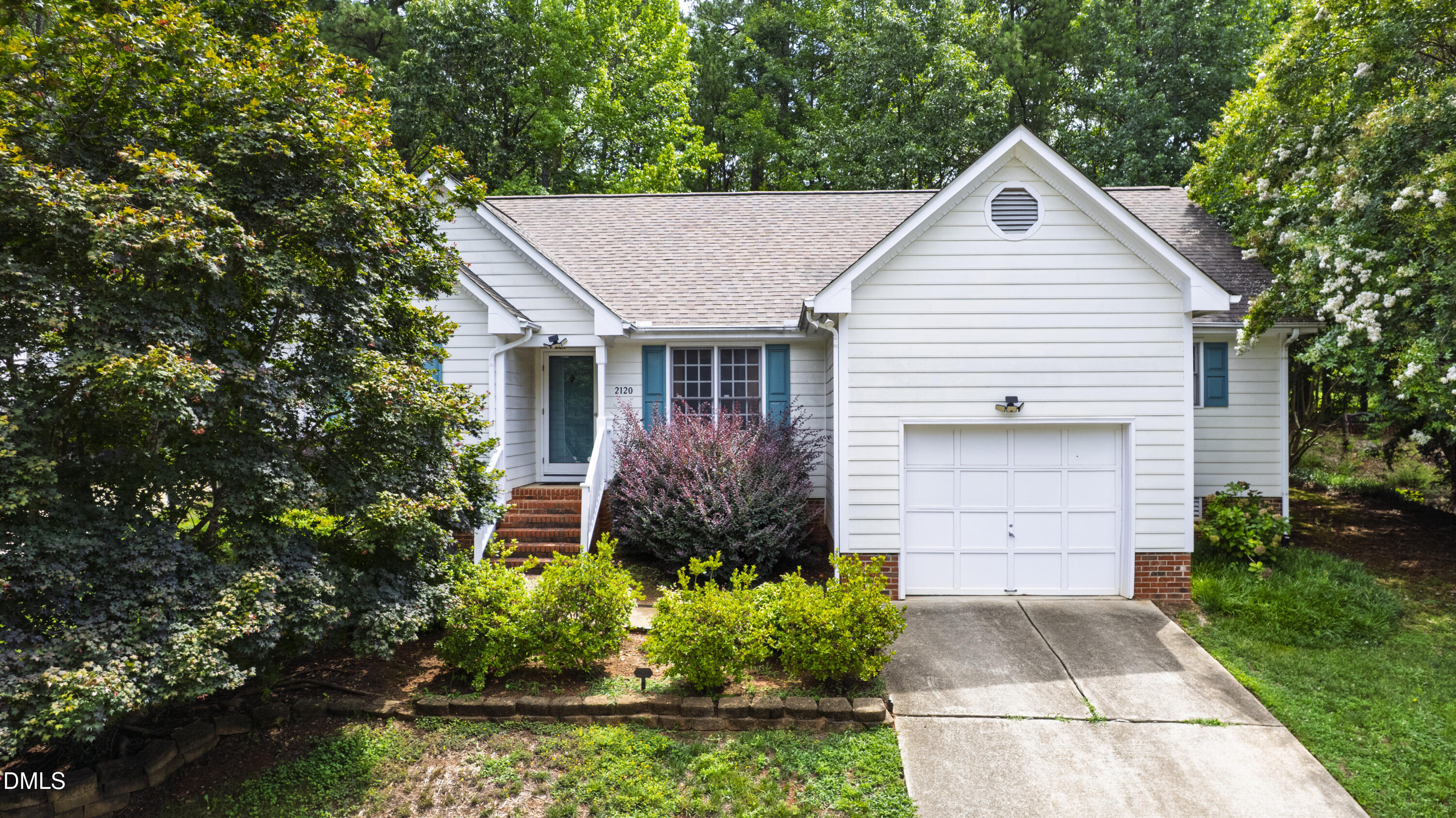 2120 Longwood Drive — photo