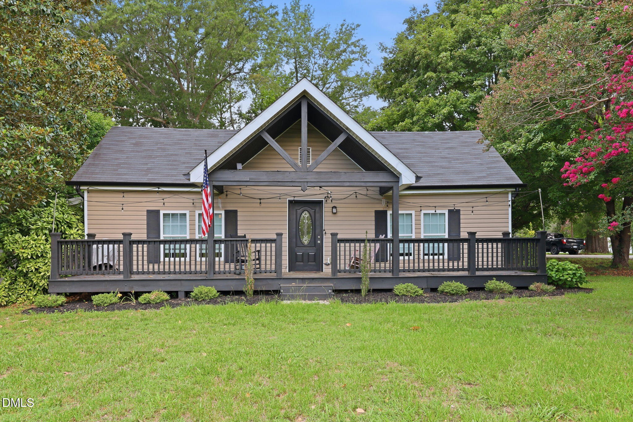 33 American Legion Road — photo