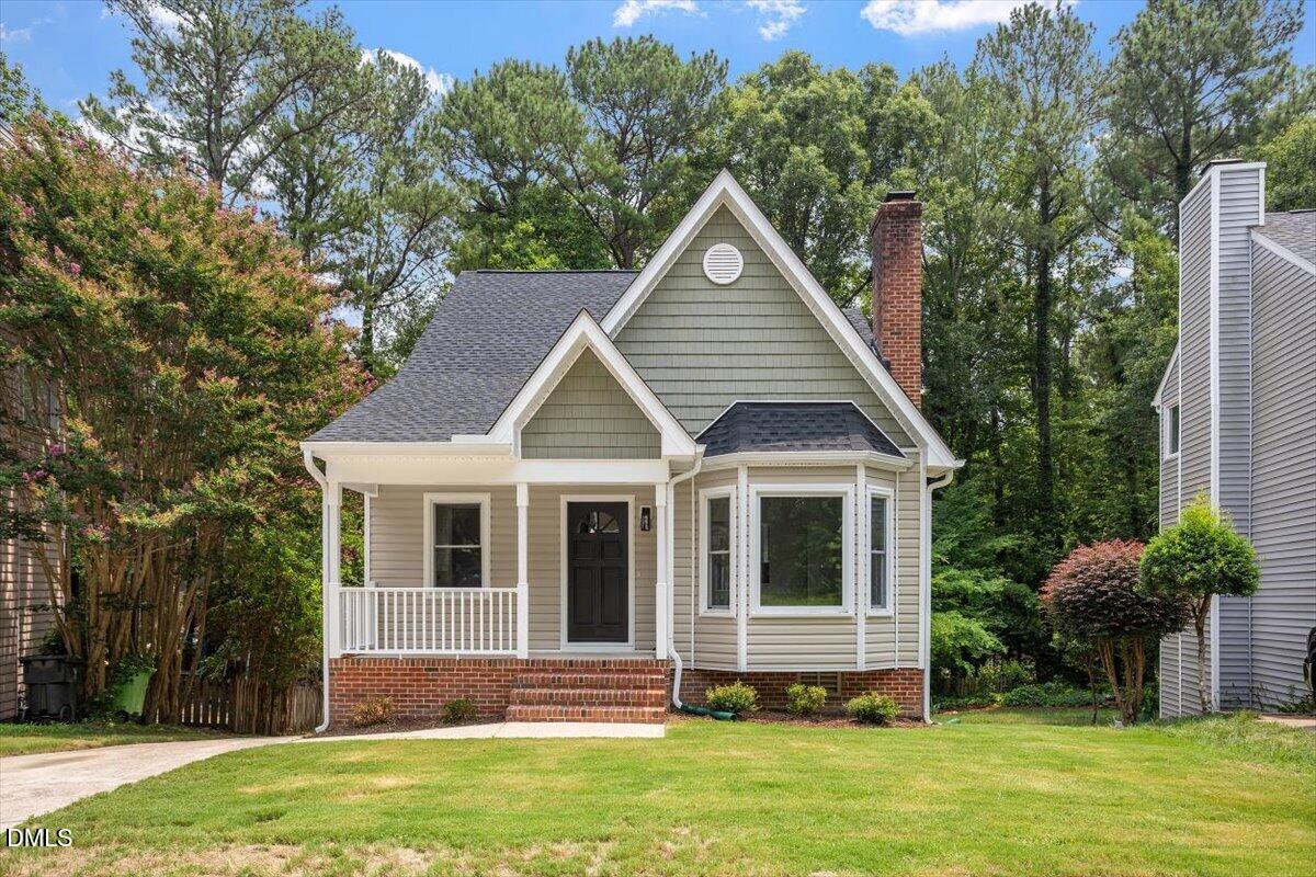 1720 Kingston Heath Way — photo