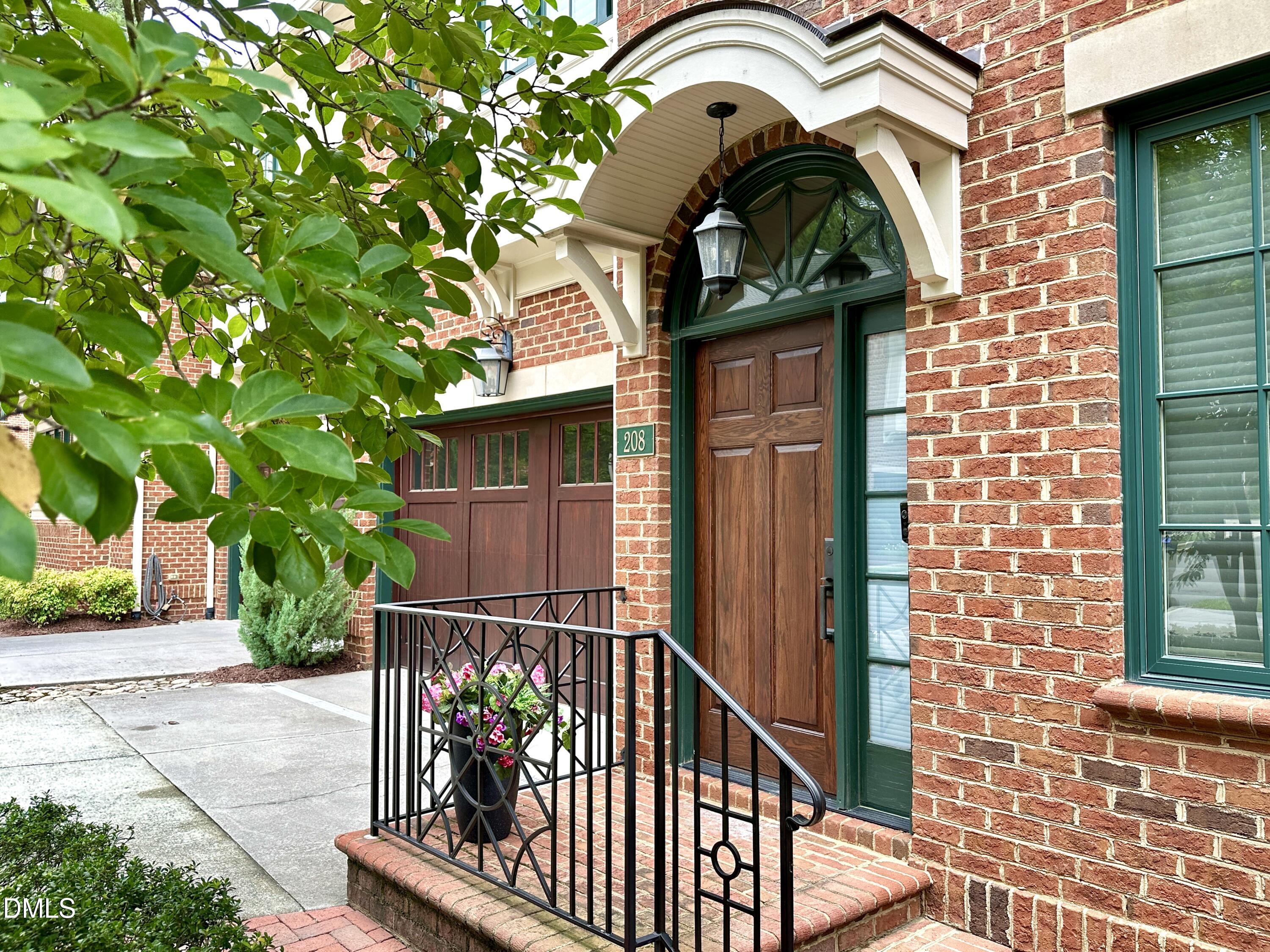 208 Old Franklin Grove Drive — photo