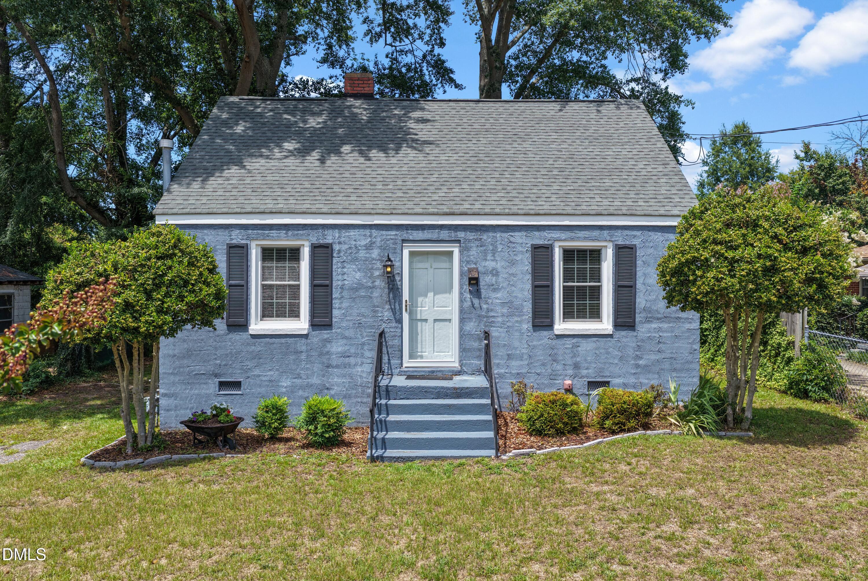 309 E Jones Street — photo