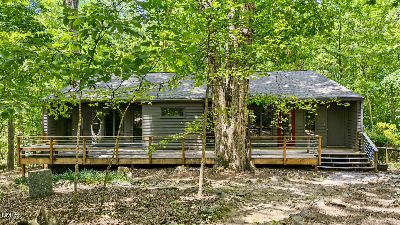 3513 Travis Court — photo