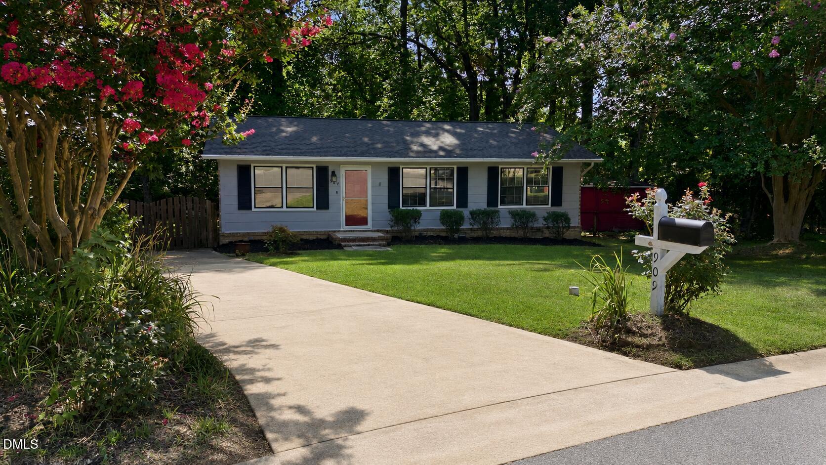 909 Bryn Mawr Court — photo
