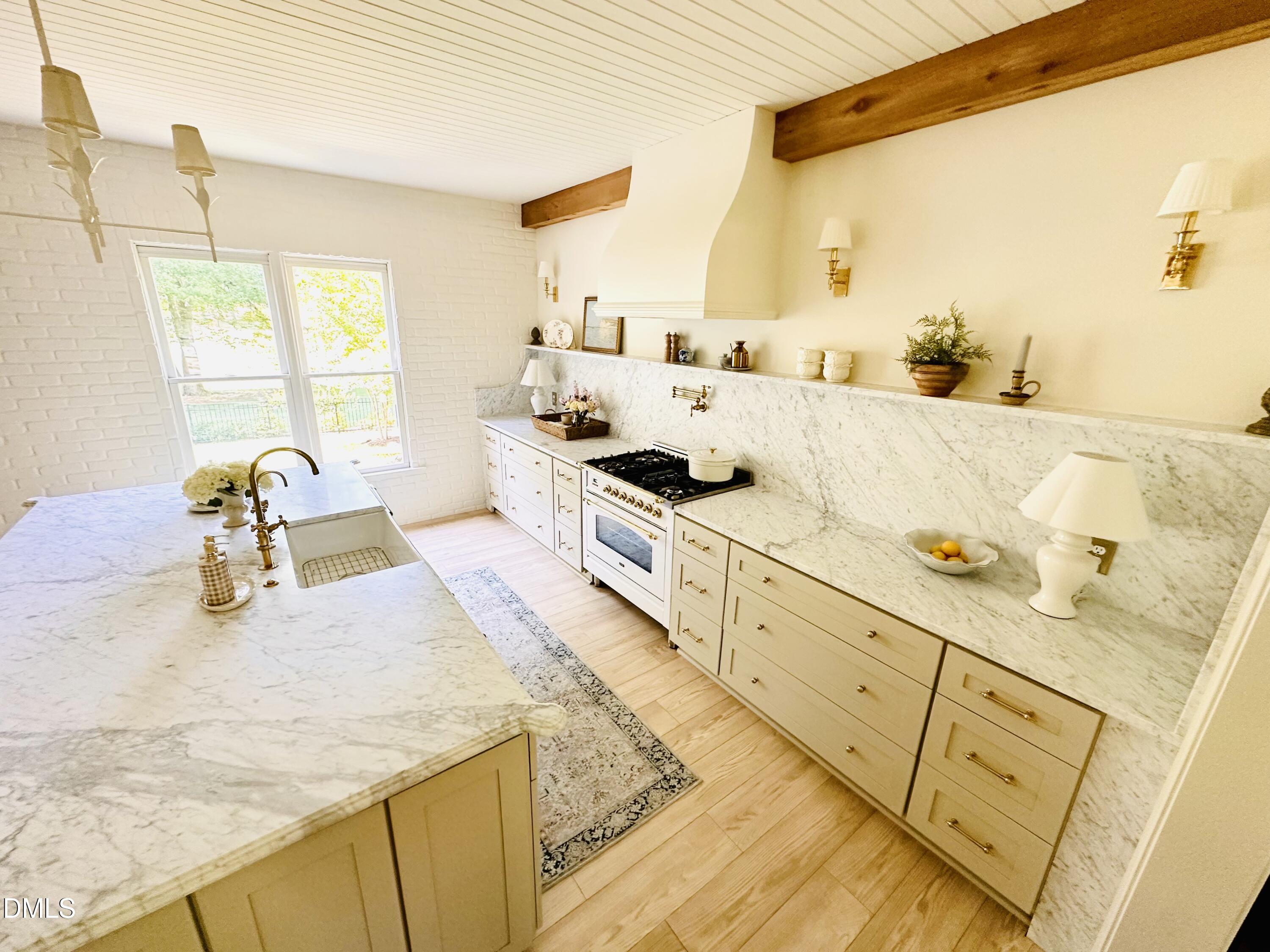 5428 Lake Edge Drive — photo