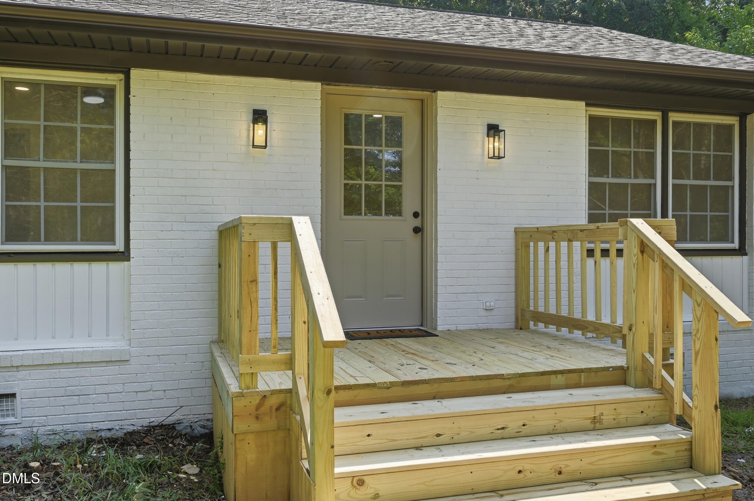 508 Crestview Drive, Durham, NC 27712 — photo 3