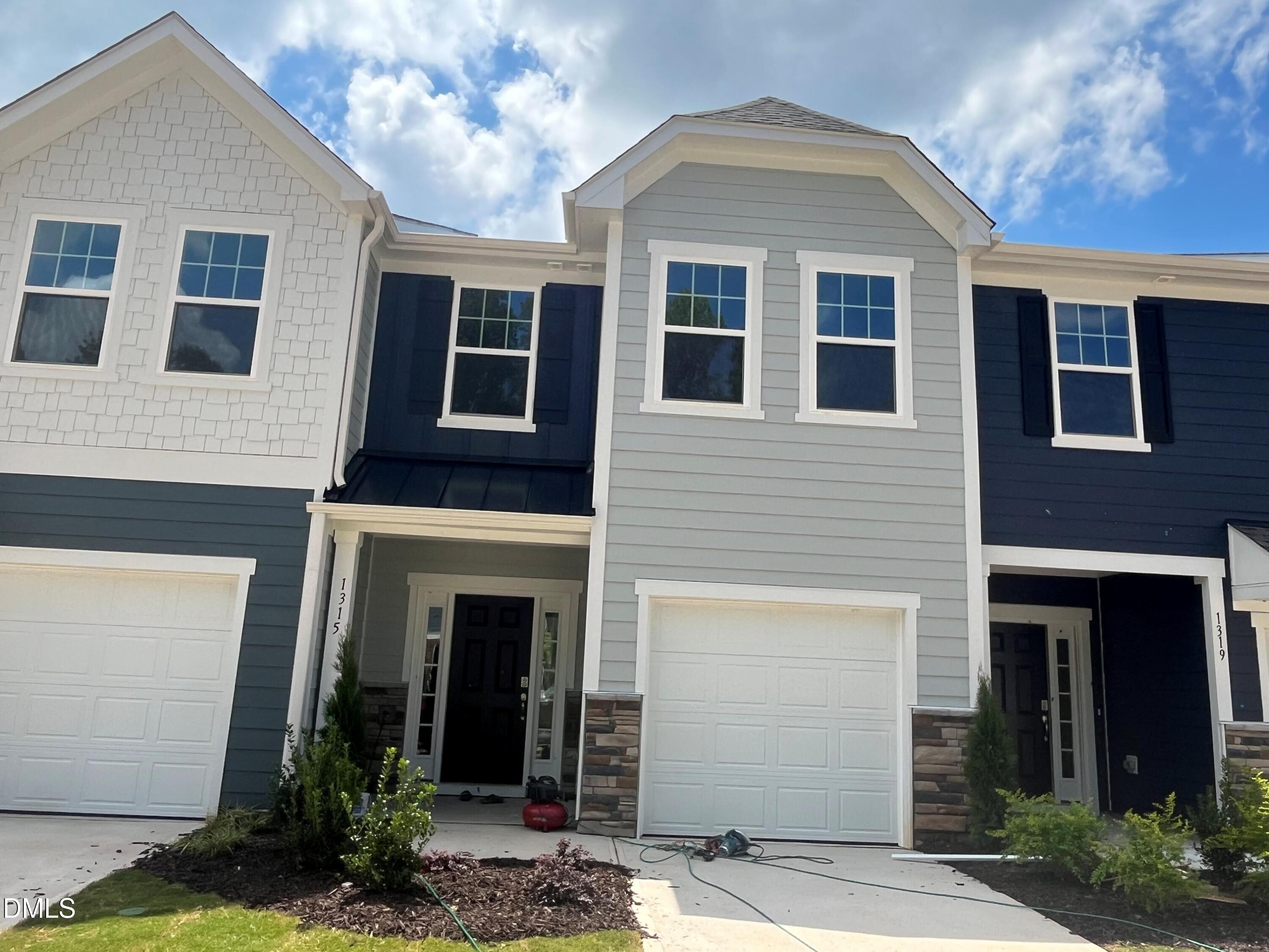 1315 Hammond Drive — photo