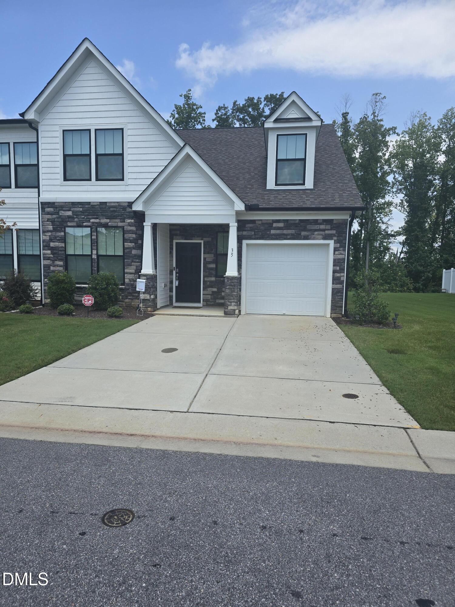 35 Whitley Rdg Drive — photo