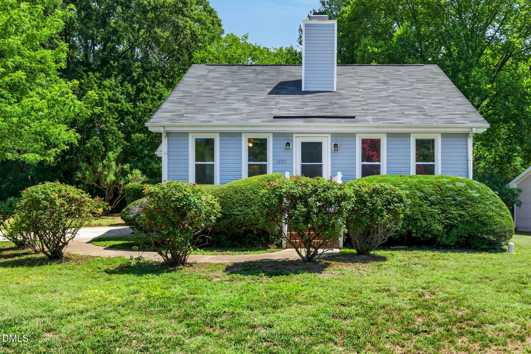 1235 Shakentown Street — photo