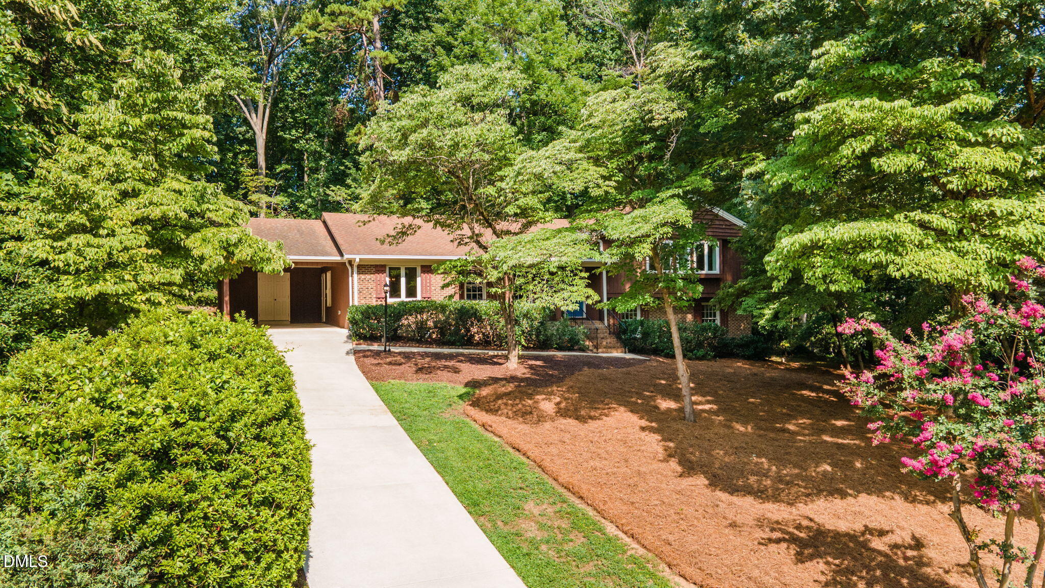 6813 Jean Drive — photo